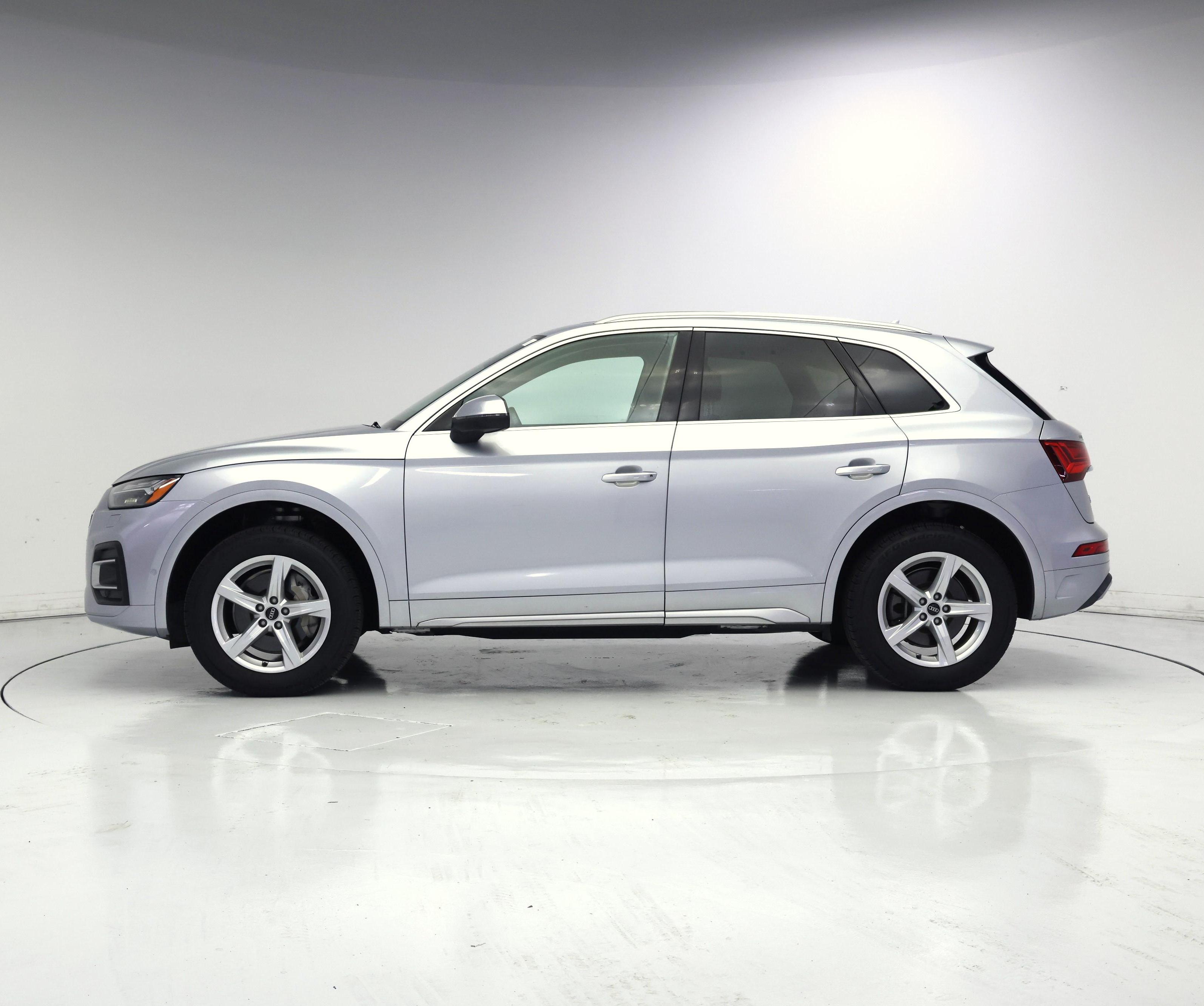 Thumbnail: 2021 Audi Q5 - 3