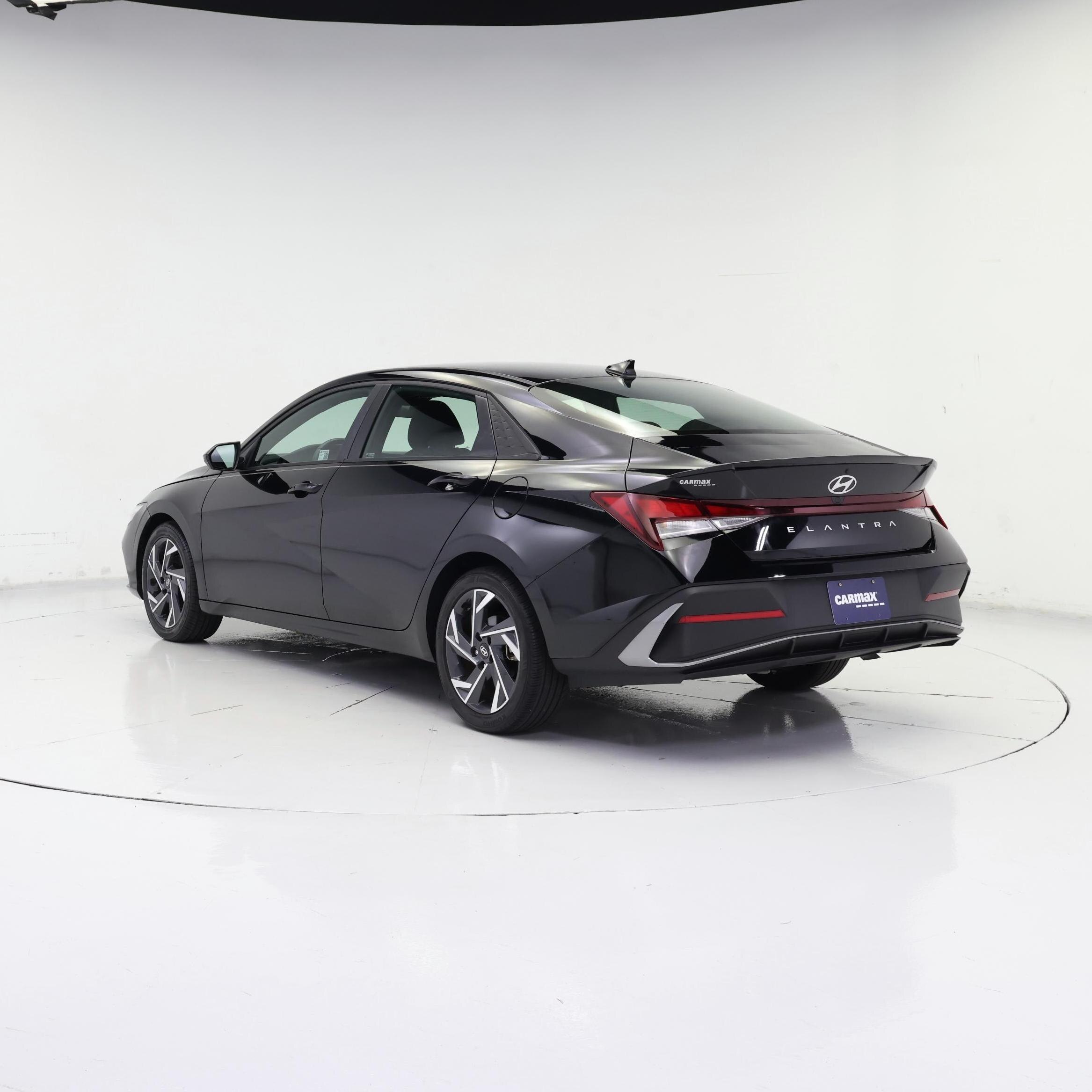 Thumbnail: 2025 Hyundai Elantra - 2