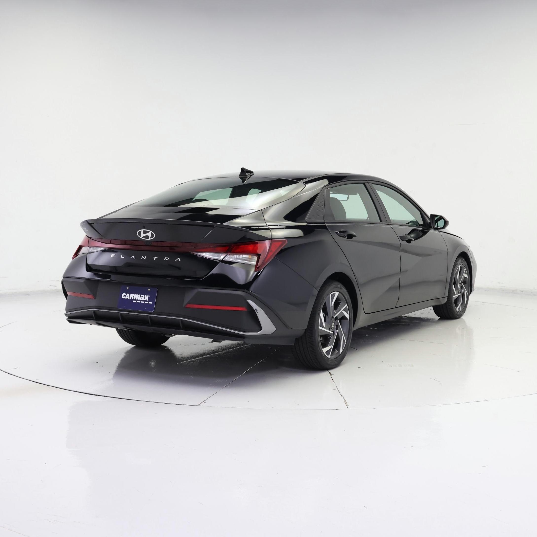 Thumbnail: 2025 Hyundai Elantra - 8
