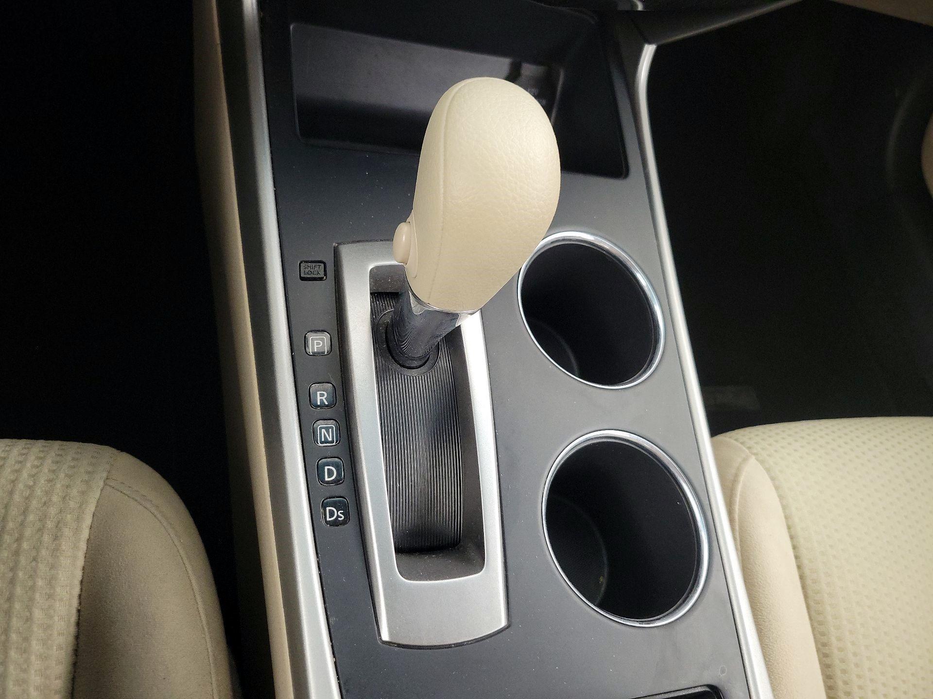 Thumbnail: 2015 Nissan Altima - 14