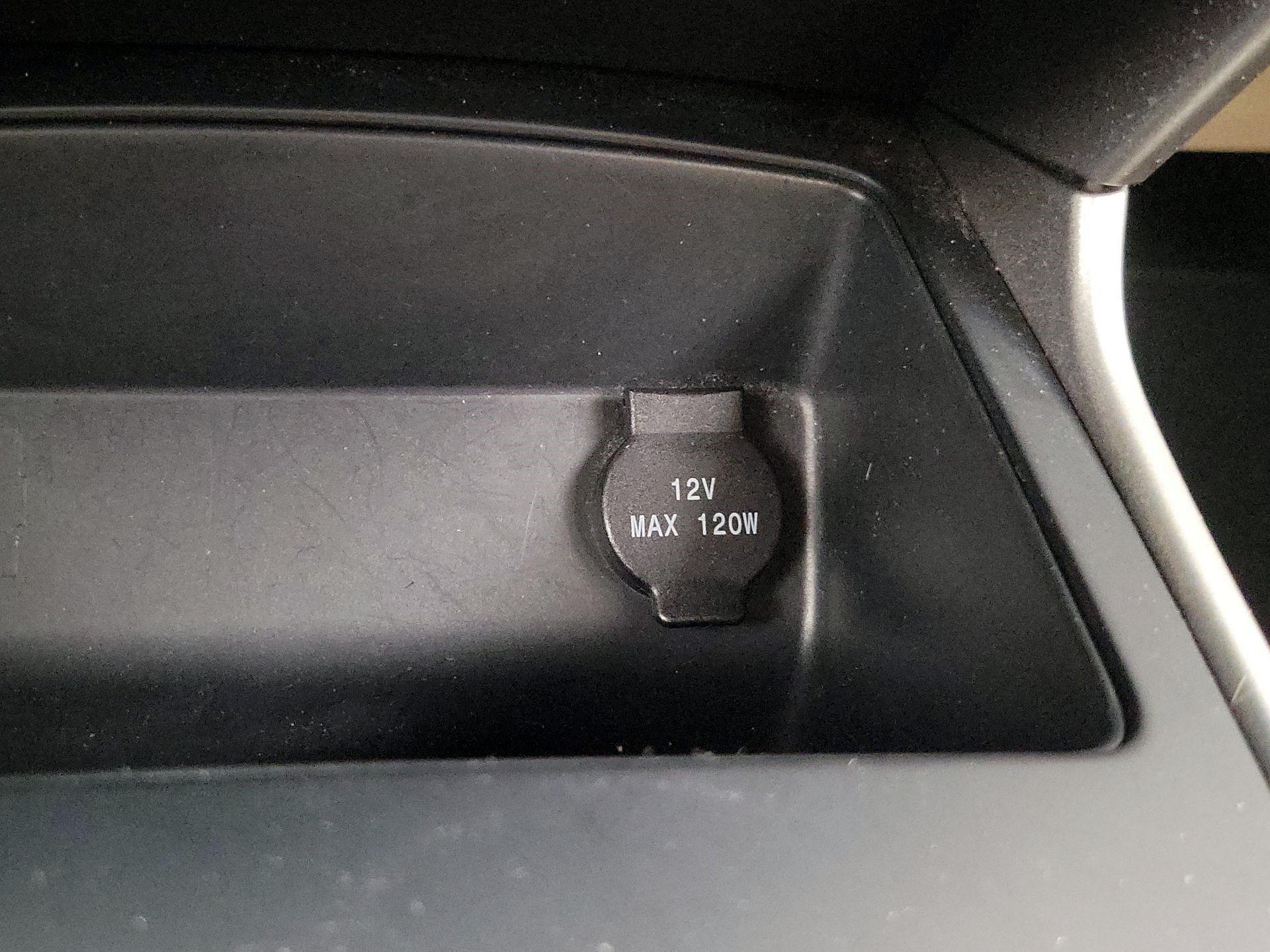 Thumbnail: 2015 Nissan Altima - 15