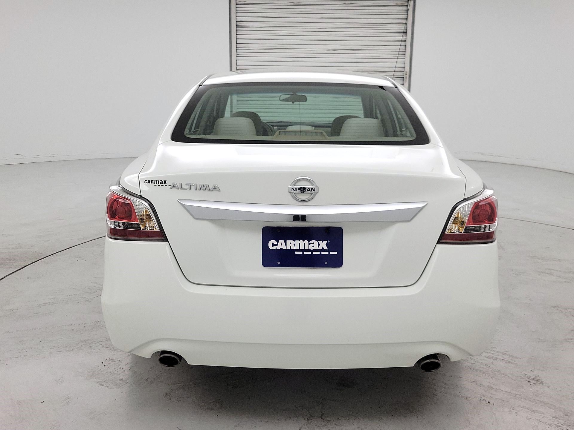 Thumbnail: 2015 Nissan Altima - 6