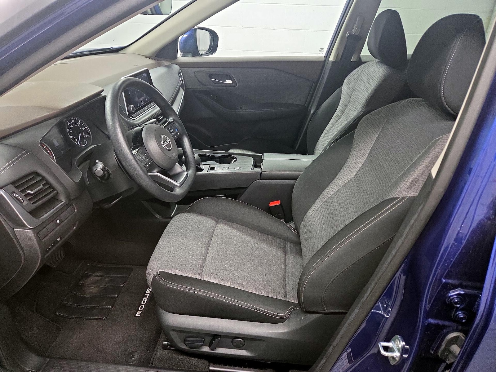 Power Seat(s) & Side Airbags