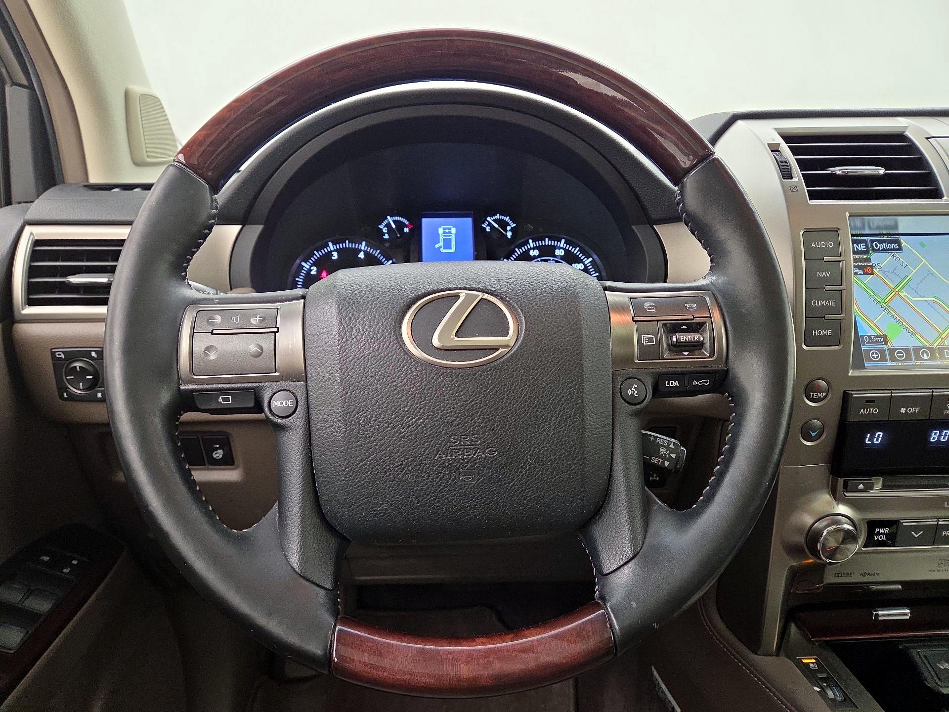 Thumbnail: 2018 Lexus GX - 10