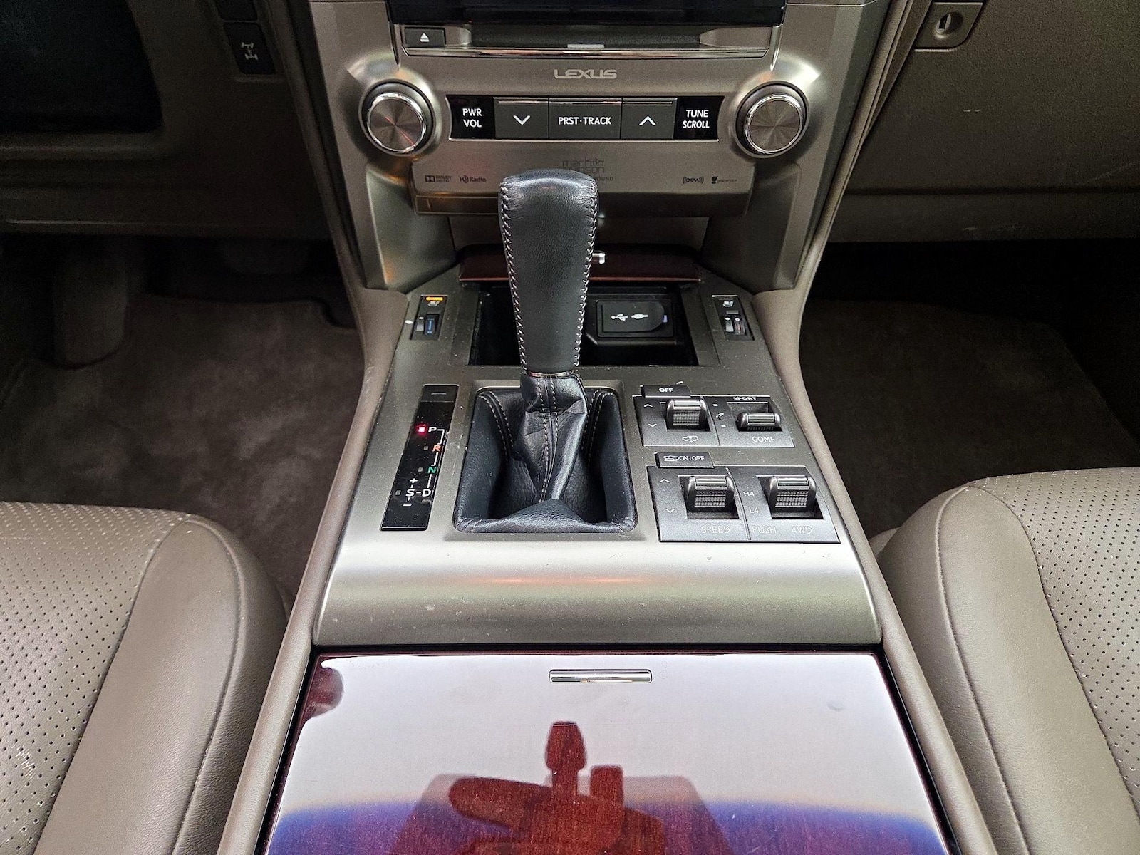 2018 Lexus GX LUXURY - Photo 19