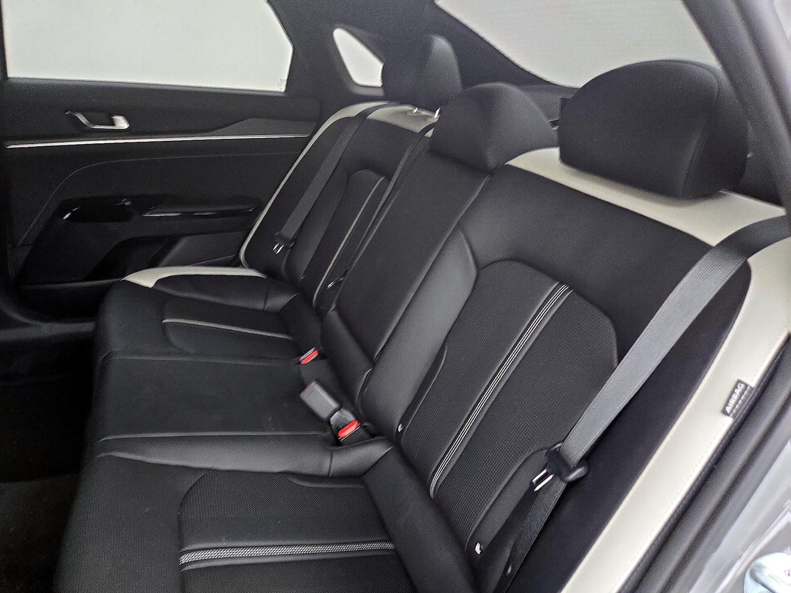 2025 Kia K5 GT-Line - Photo 21