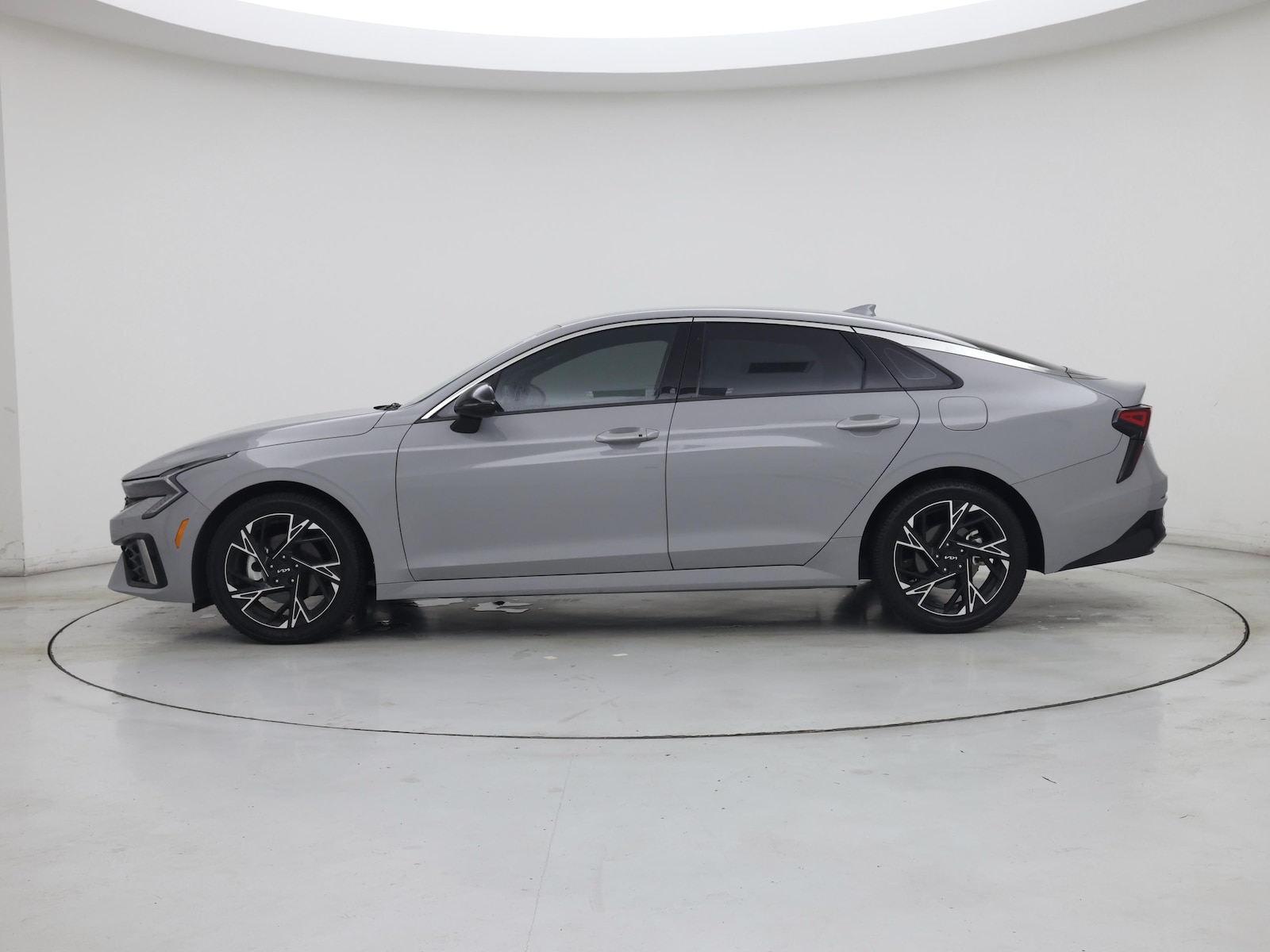 2025 Kia K5 GT-Line - Photo 4