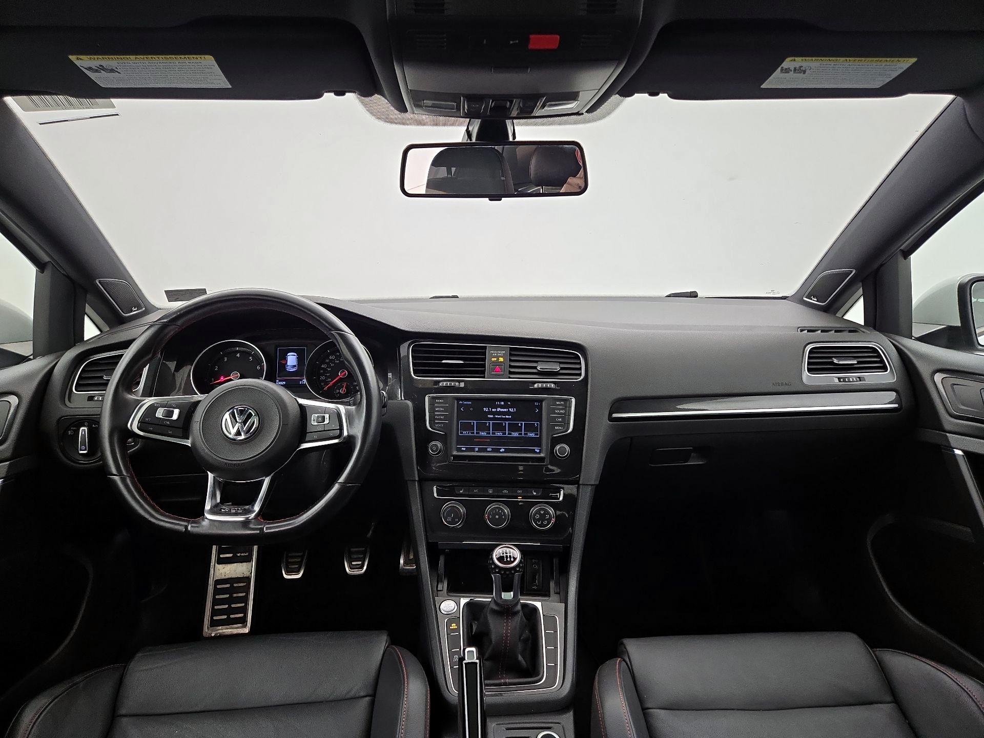 Thumbnail: 2017 Volkswagen Golf - 9