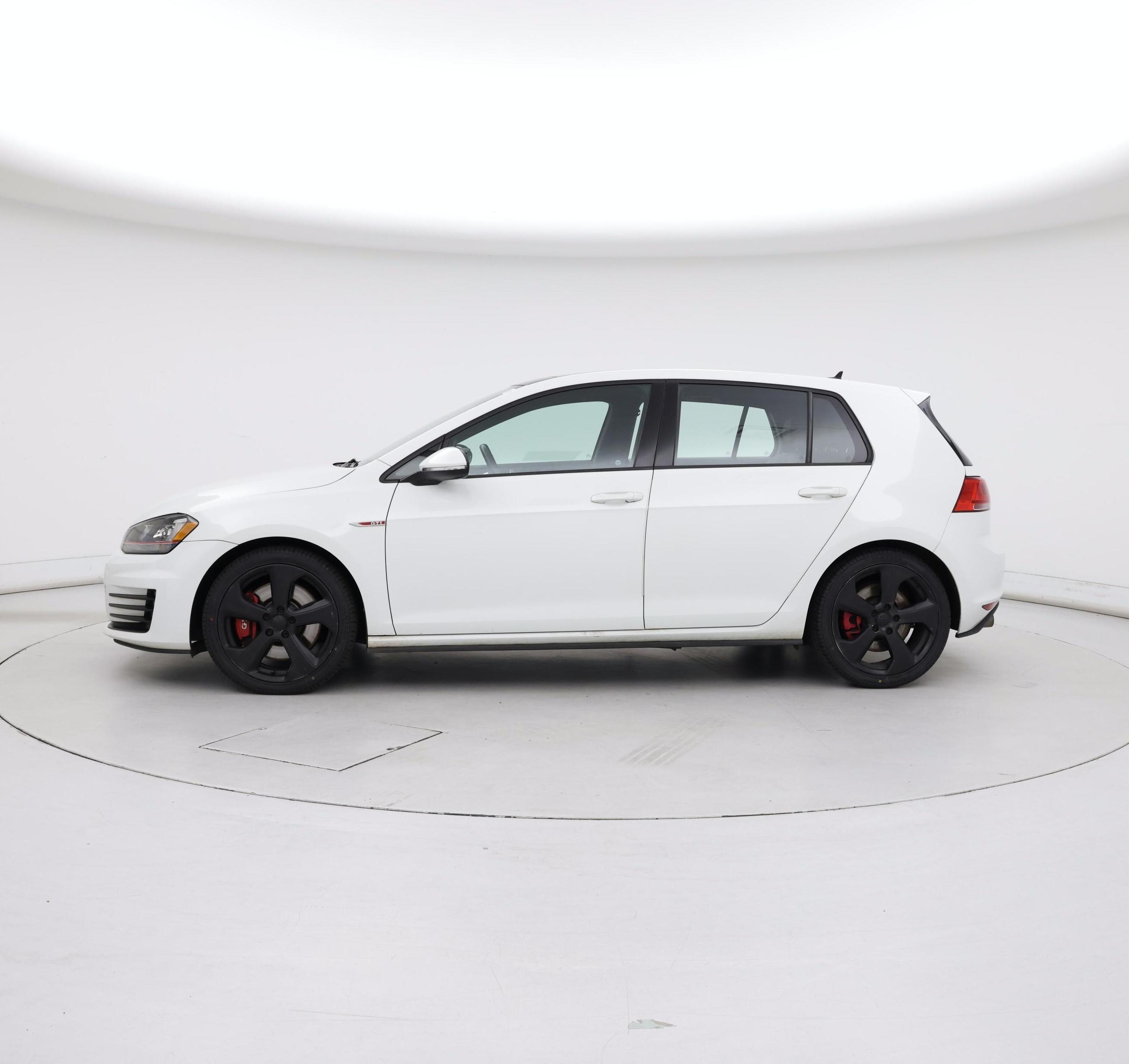 Thumbnail: 2017 Volkswagen Golf - 3