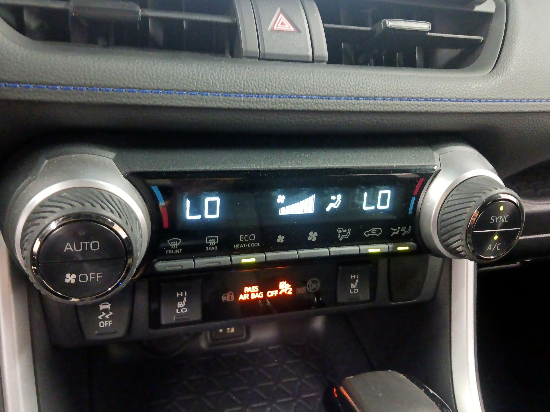 Thumbnail: 2024 Toyota RAV4 - 16