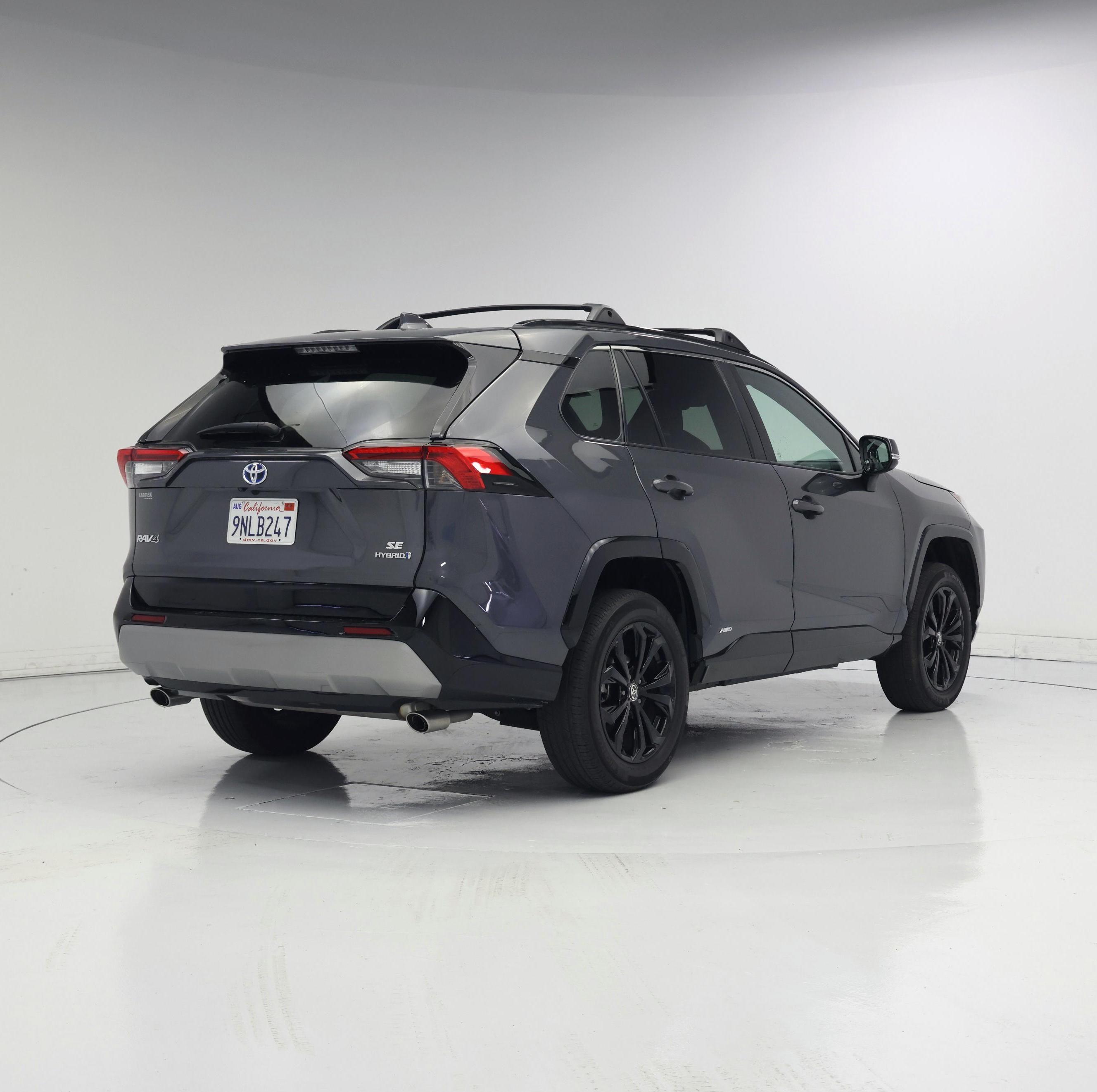 Thumbnail: 2024 Toyota RAV4 - 8