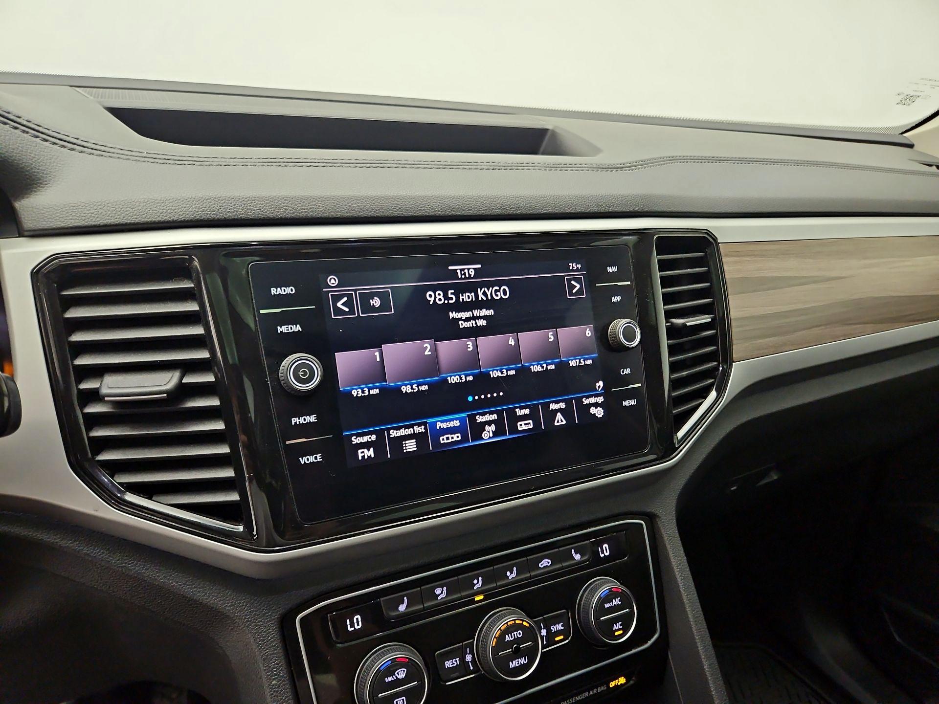 Thumbnail: 2021 Volkswagen Atlas - 15