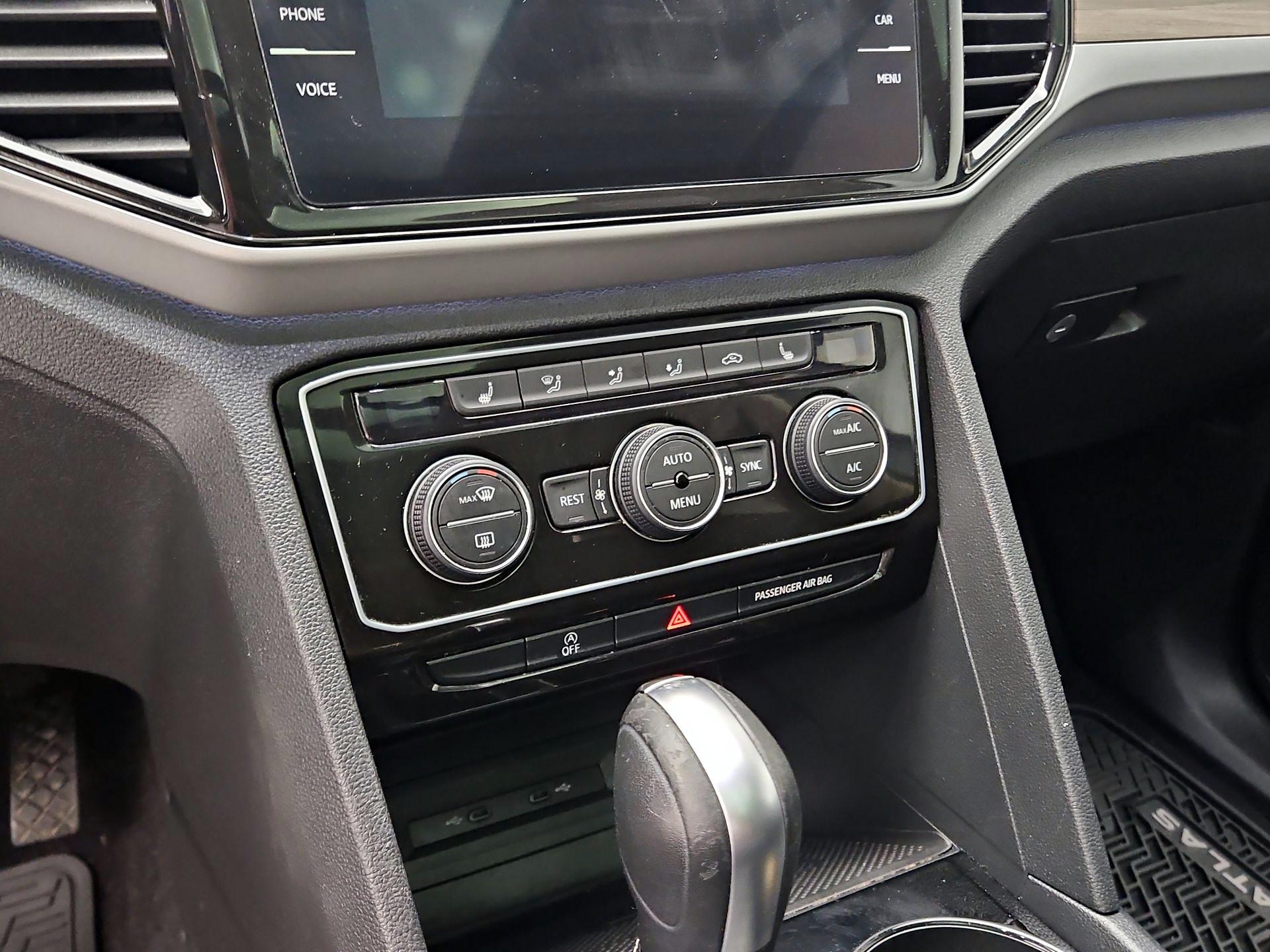Thumbnail: 2021 Volkswagen Atlas - 16