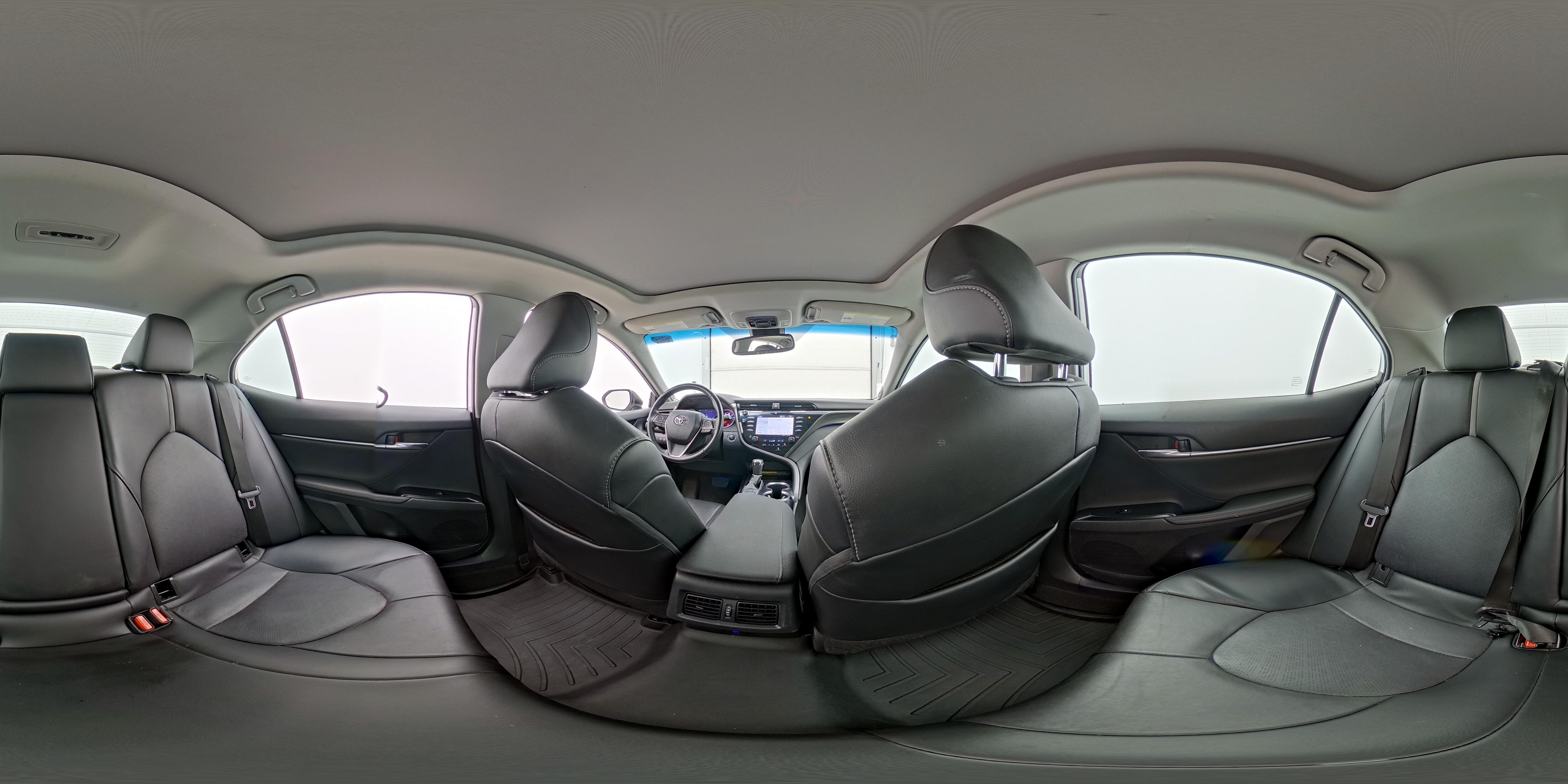 2020 Toyota Camry XSE - Photo 26