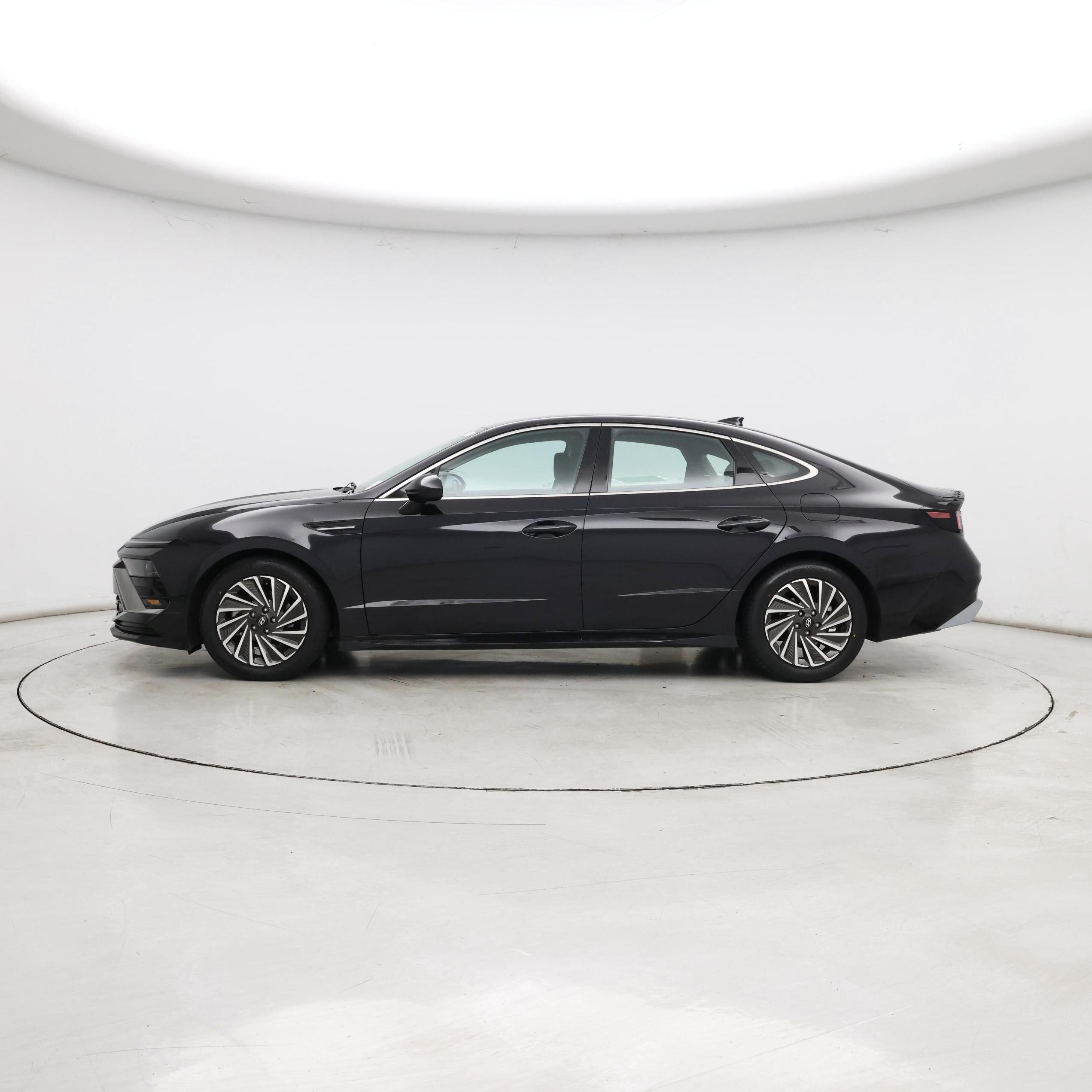 Thumbnail: 2024 Hyundai Sonata - 3