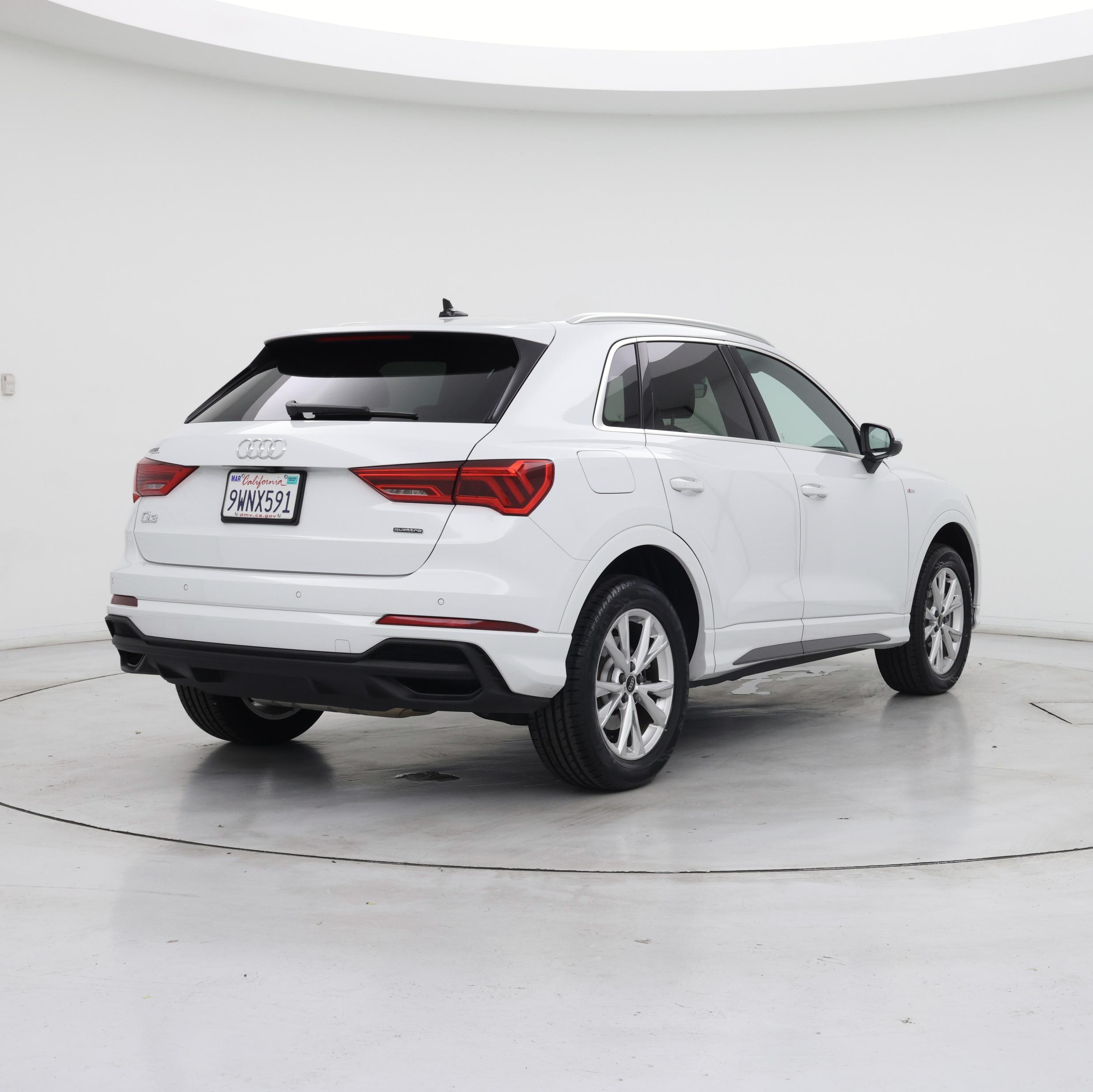 Thumbnail: 2025 Audi Q3 - 8