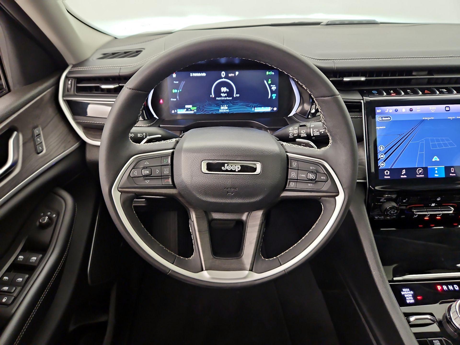 Thumbnail: 2022 Jeep Grand Cherokee - 10