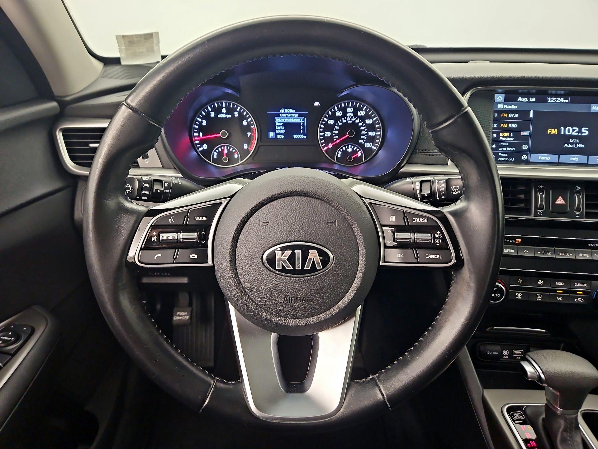 Thumbnail: 2019 Kia Optima - 10