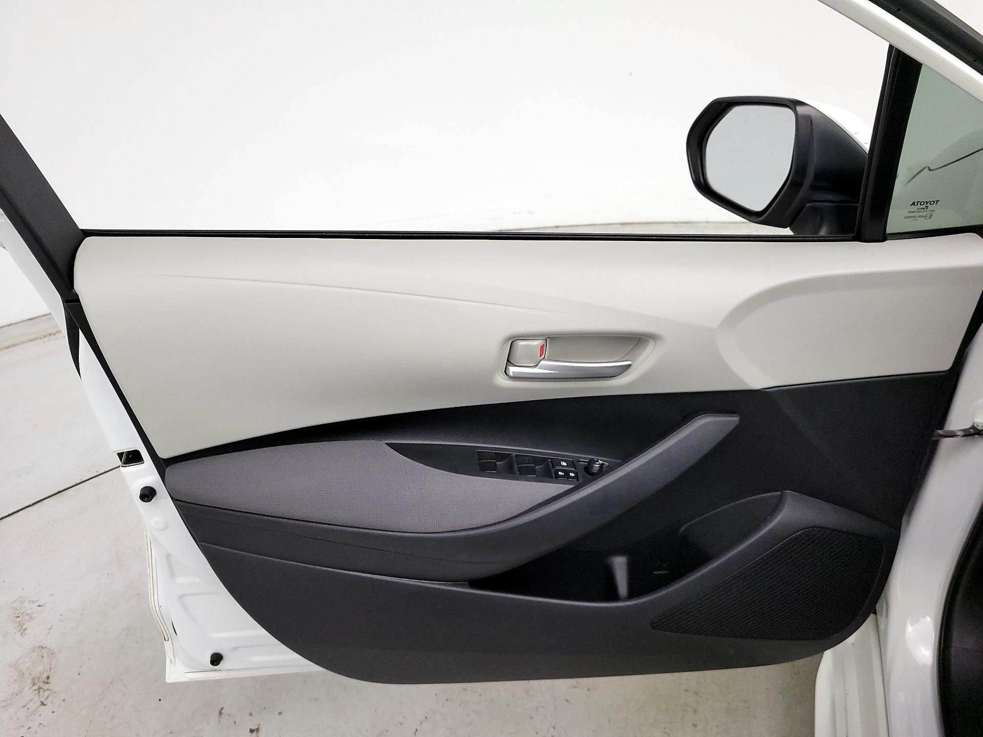 Thumbnail: 2021 Toyota Corolla - 12