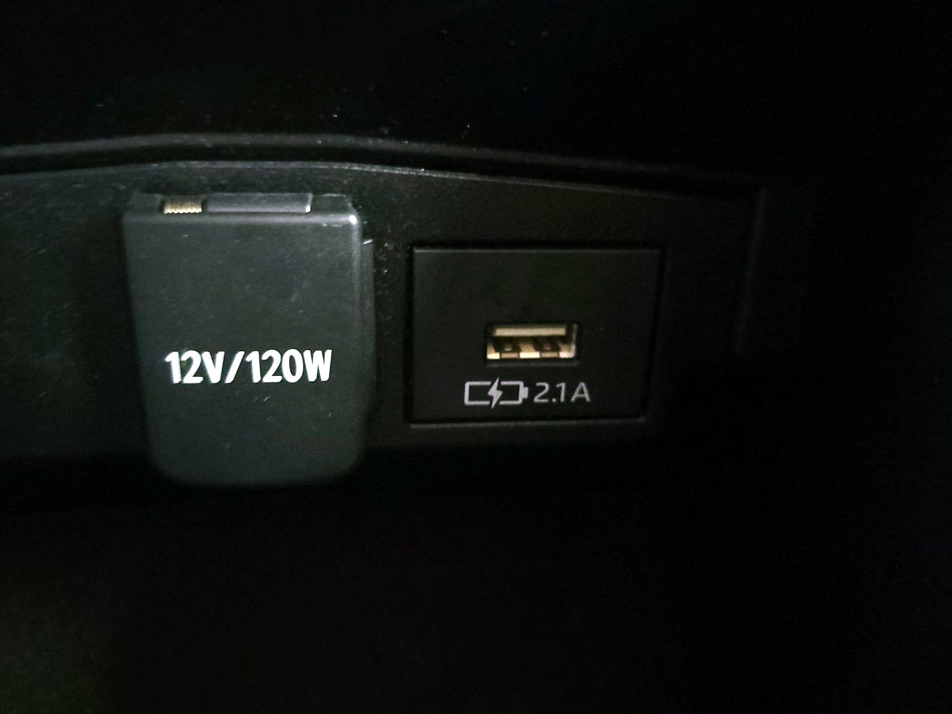 Thumbnail: 2021 Toyota Corolla - 18