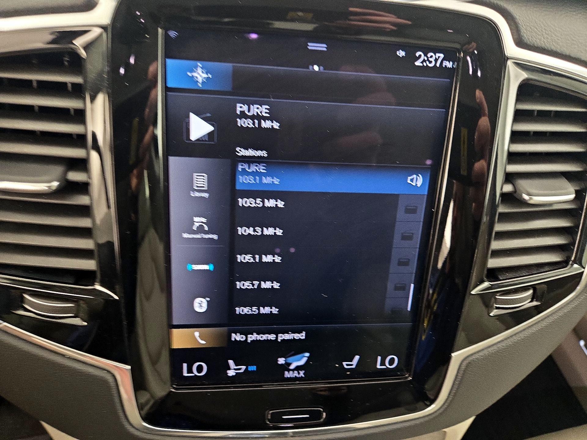 Thumbnail: 2022 Volvo XC90 - 15