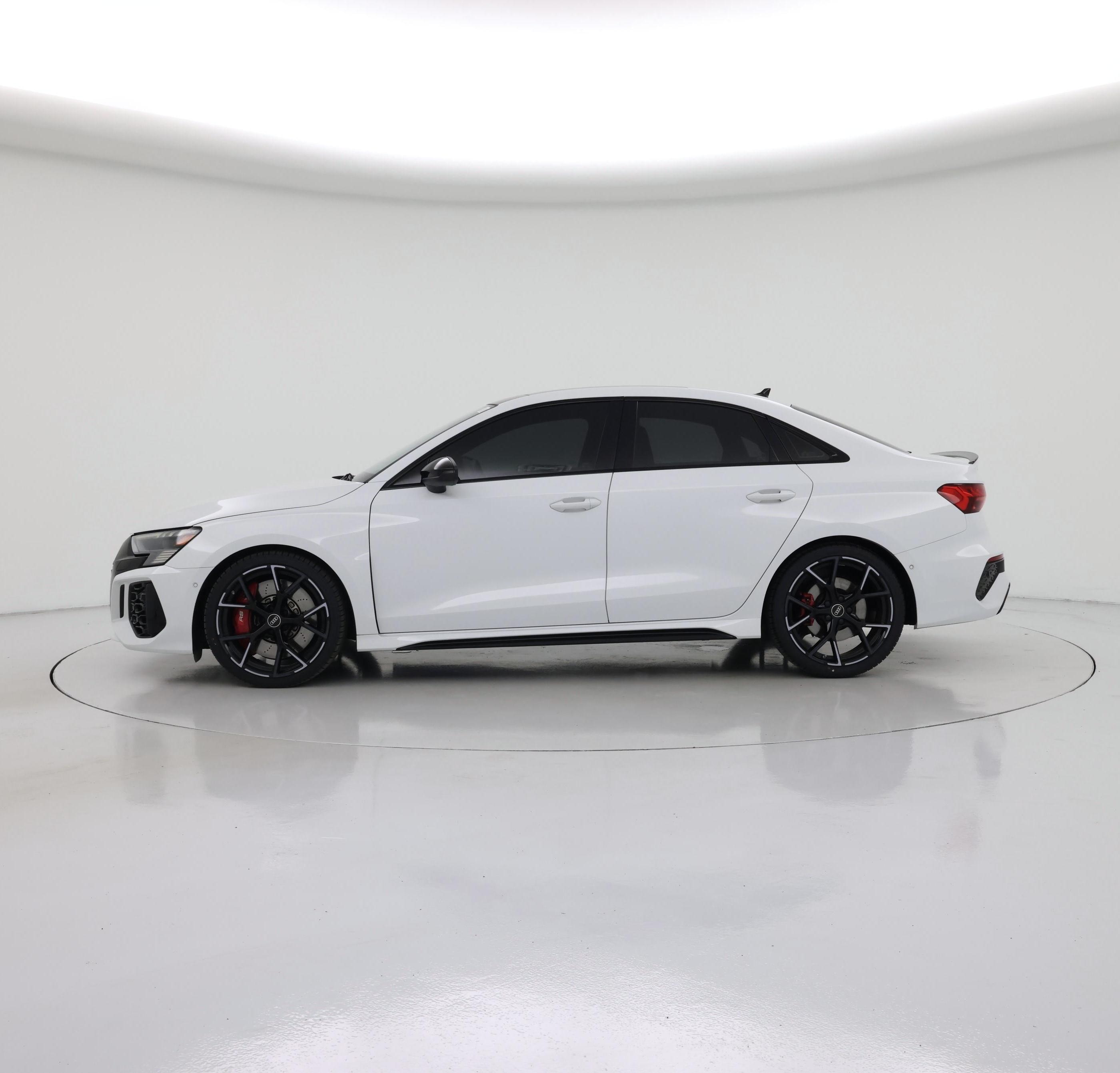Thumbnail: 2023 Audi RS 3 - 3