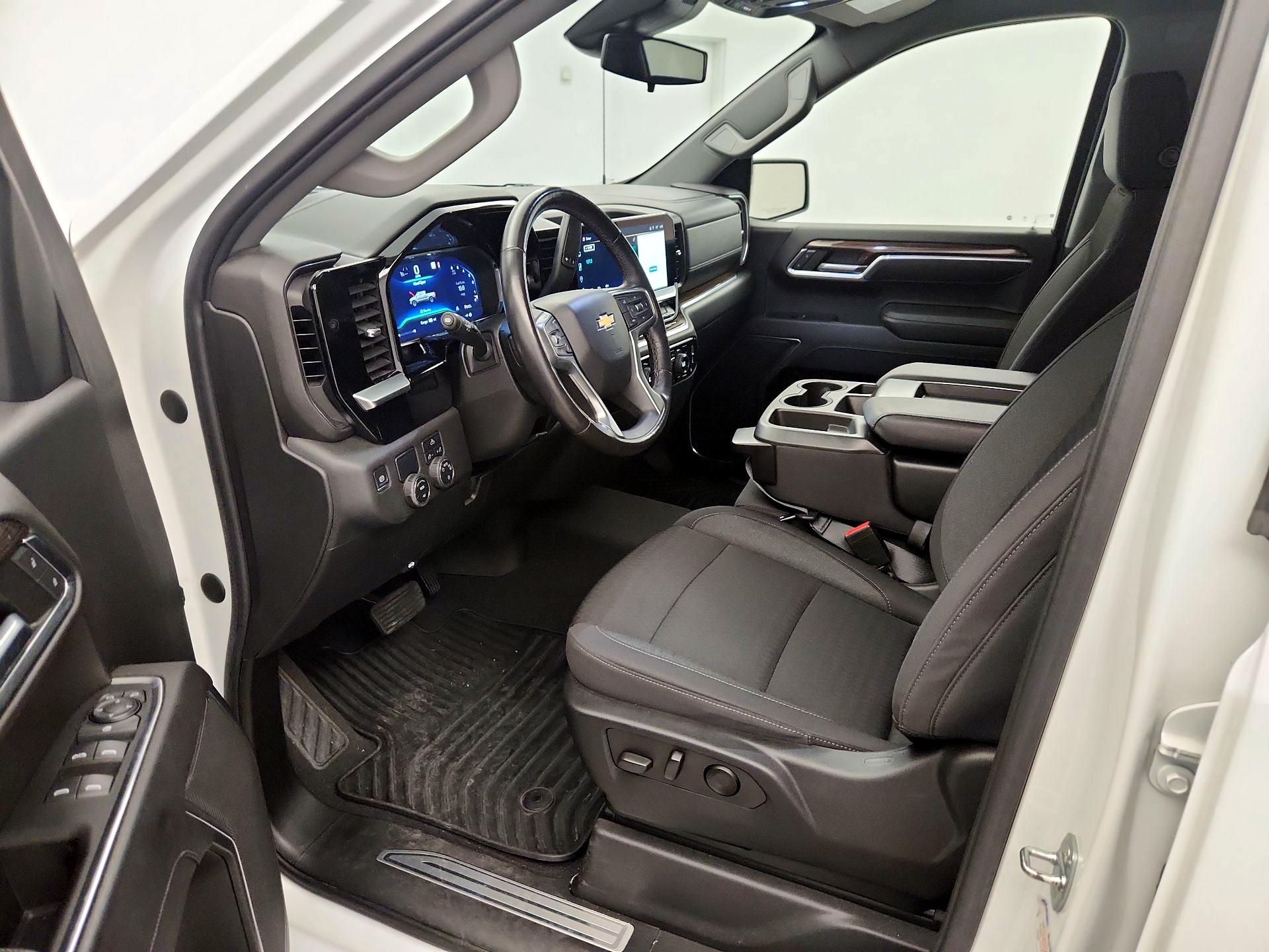 Thumbnail: 2022 Chevrolet Silverado 1500 - 11