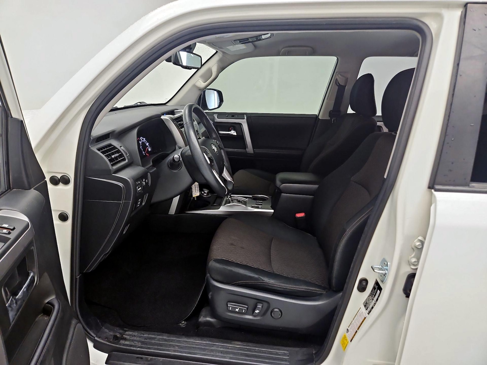 Power Seat(s) & Side Airbags