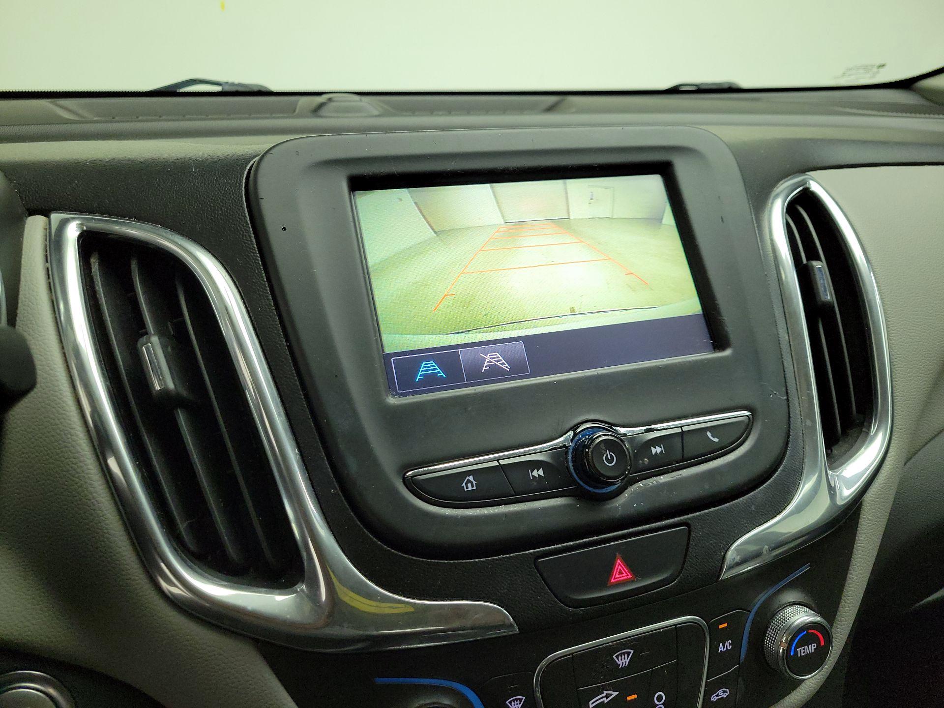 Thumbnail: 2018 Chevrolet Equinox - 14