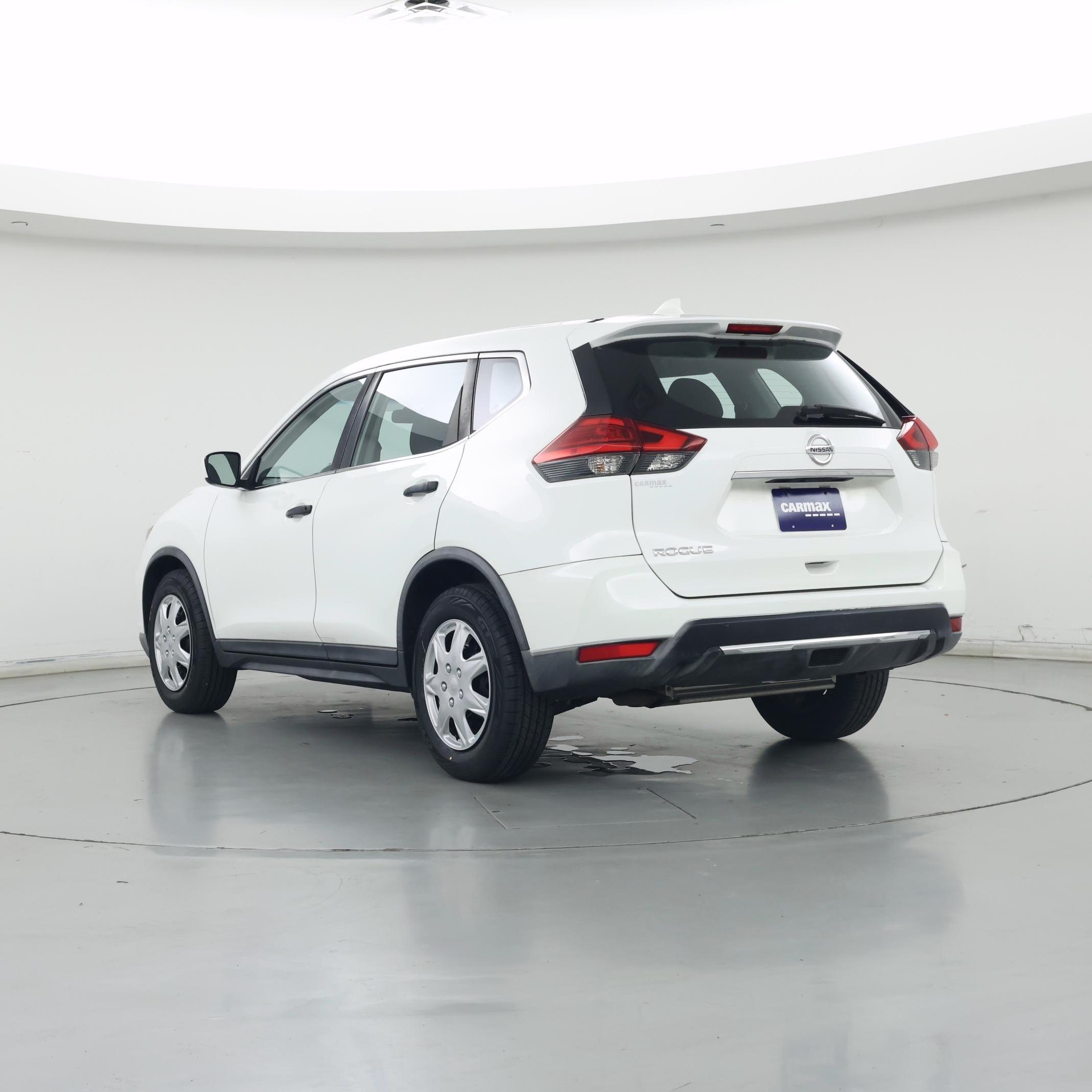 Thumbnail: 2017 Nissan Rogue - 2