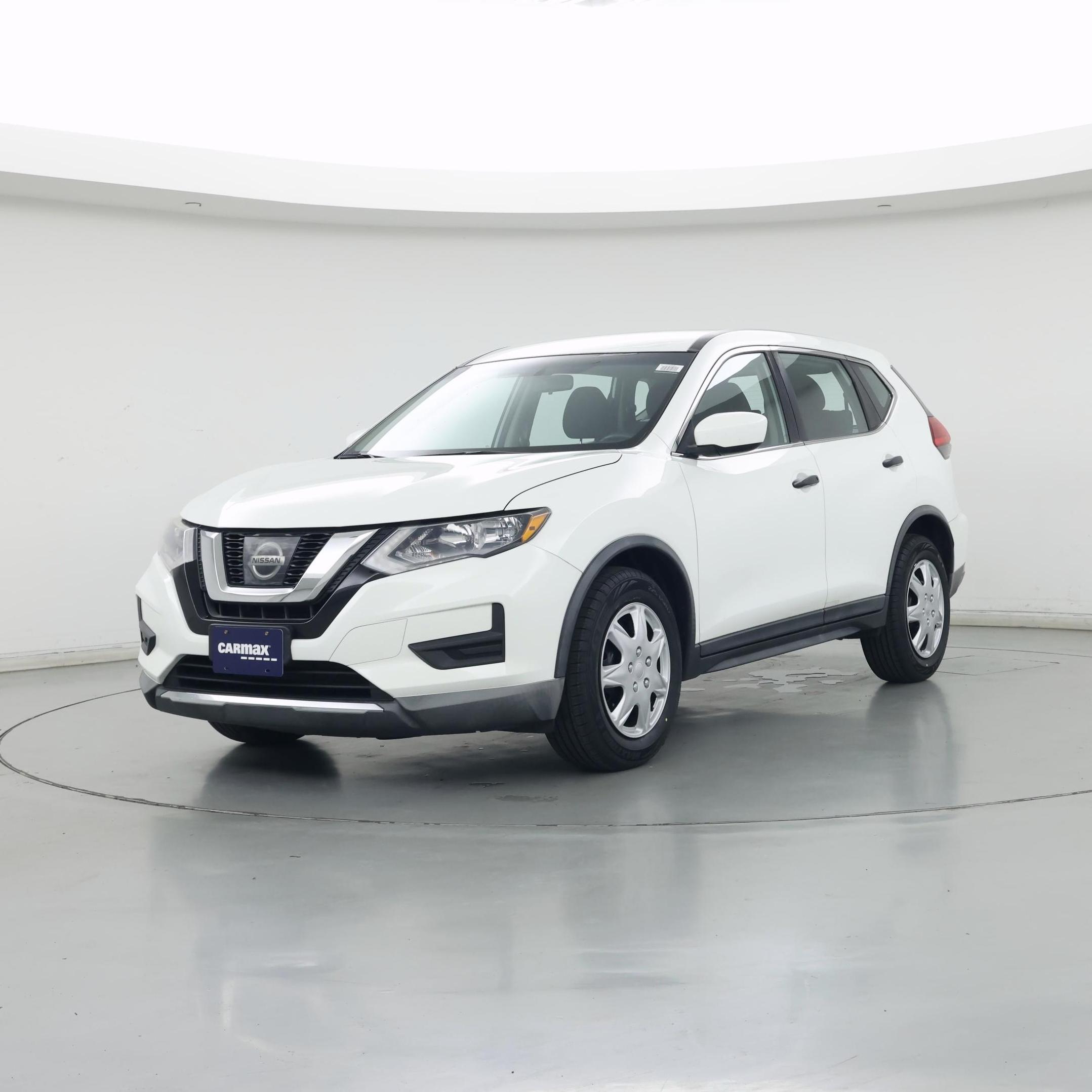 Thumbnail: 2017 Nissan Rogue - 4