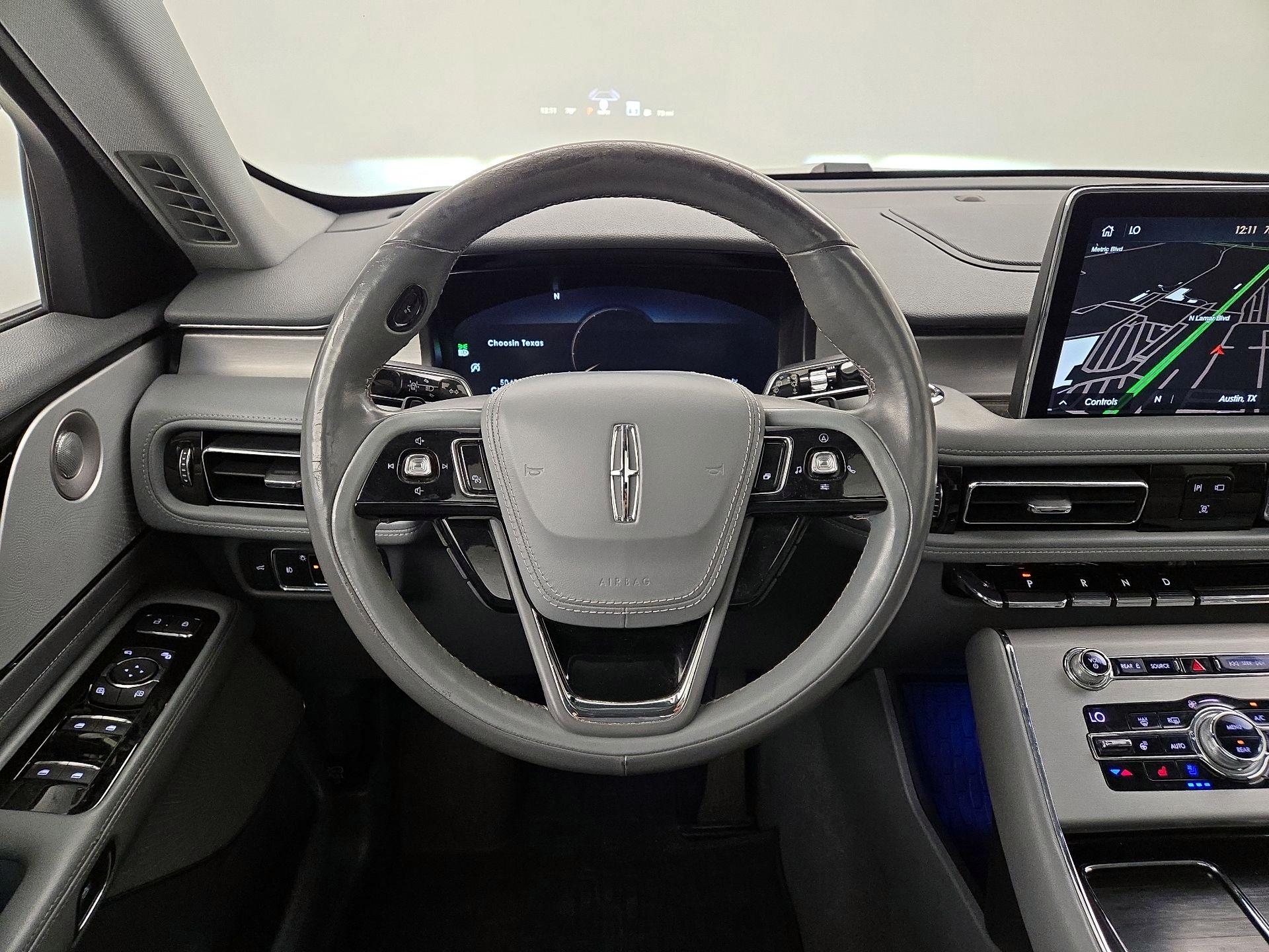 Thumbnail: 2020 Lincoln Aviator - 10