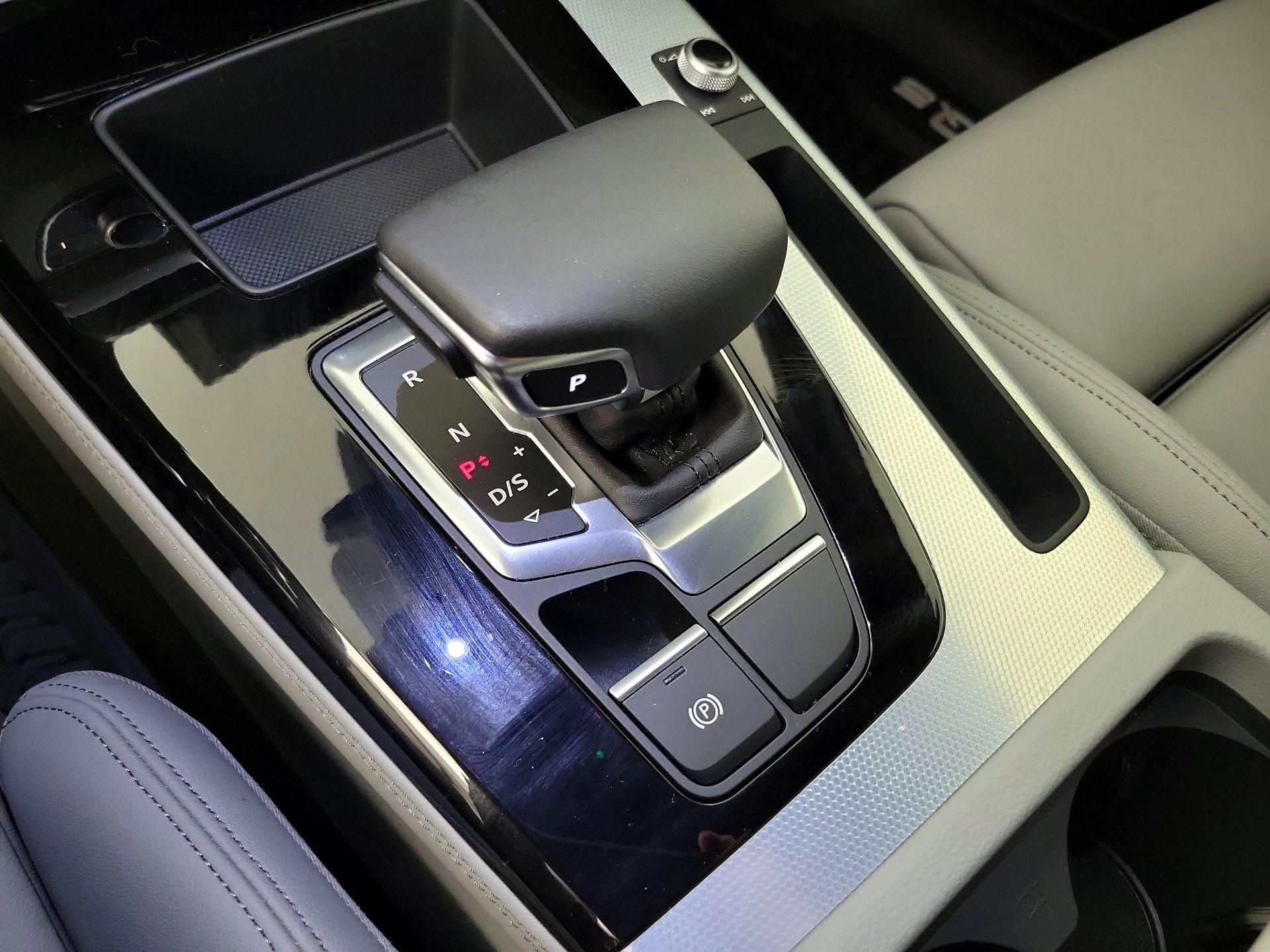 Thumbnail: 2024 Audi Q5 - 18