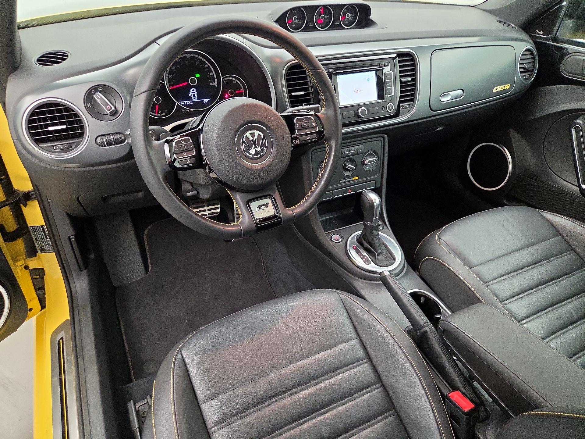 Thumbnail: 2014 Volkswagen Beetle - 9
