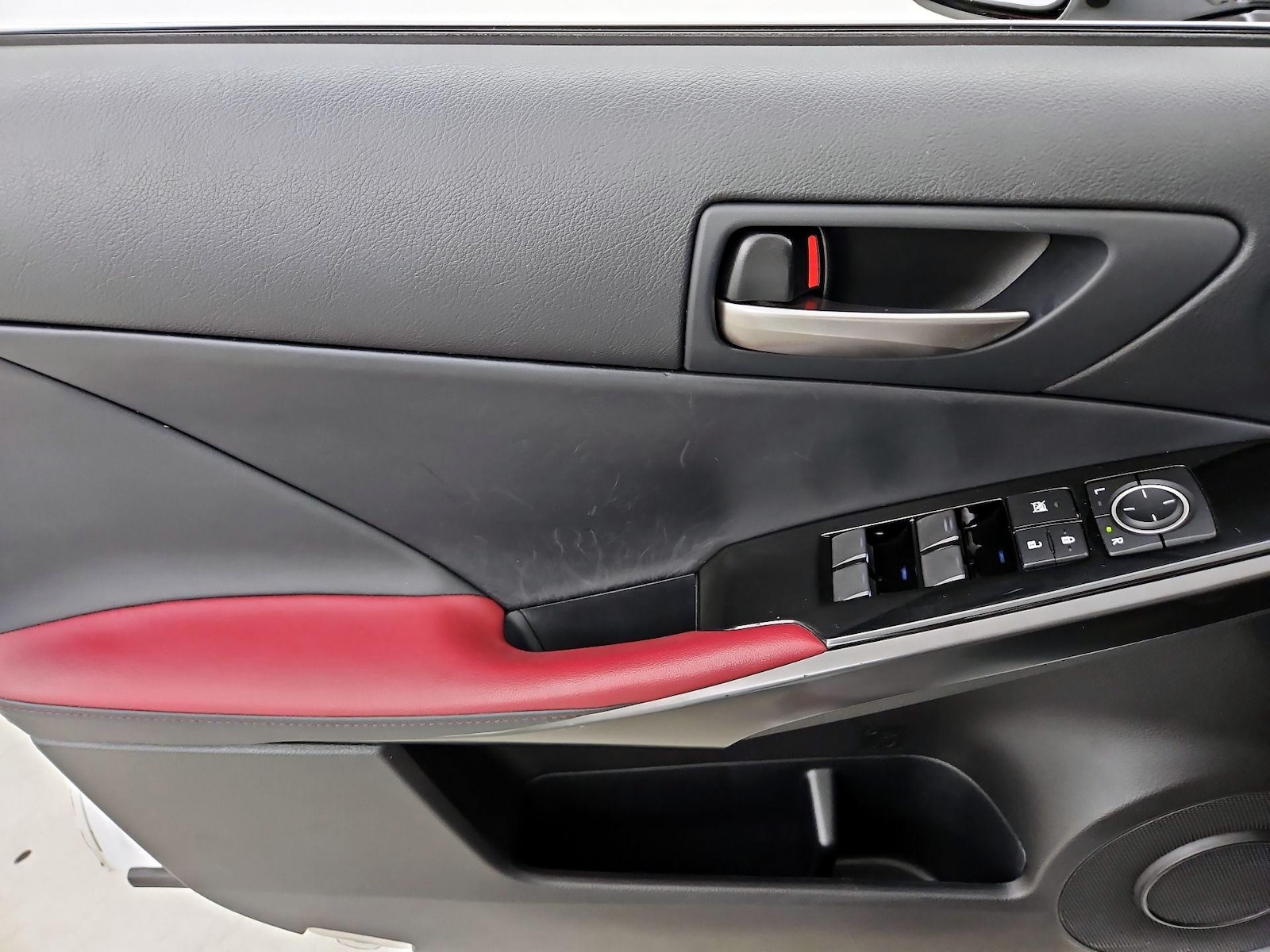 2024 Lexus IS 350 F SPORT - Photo 13