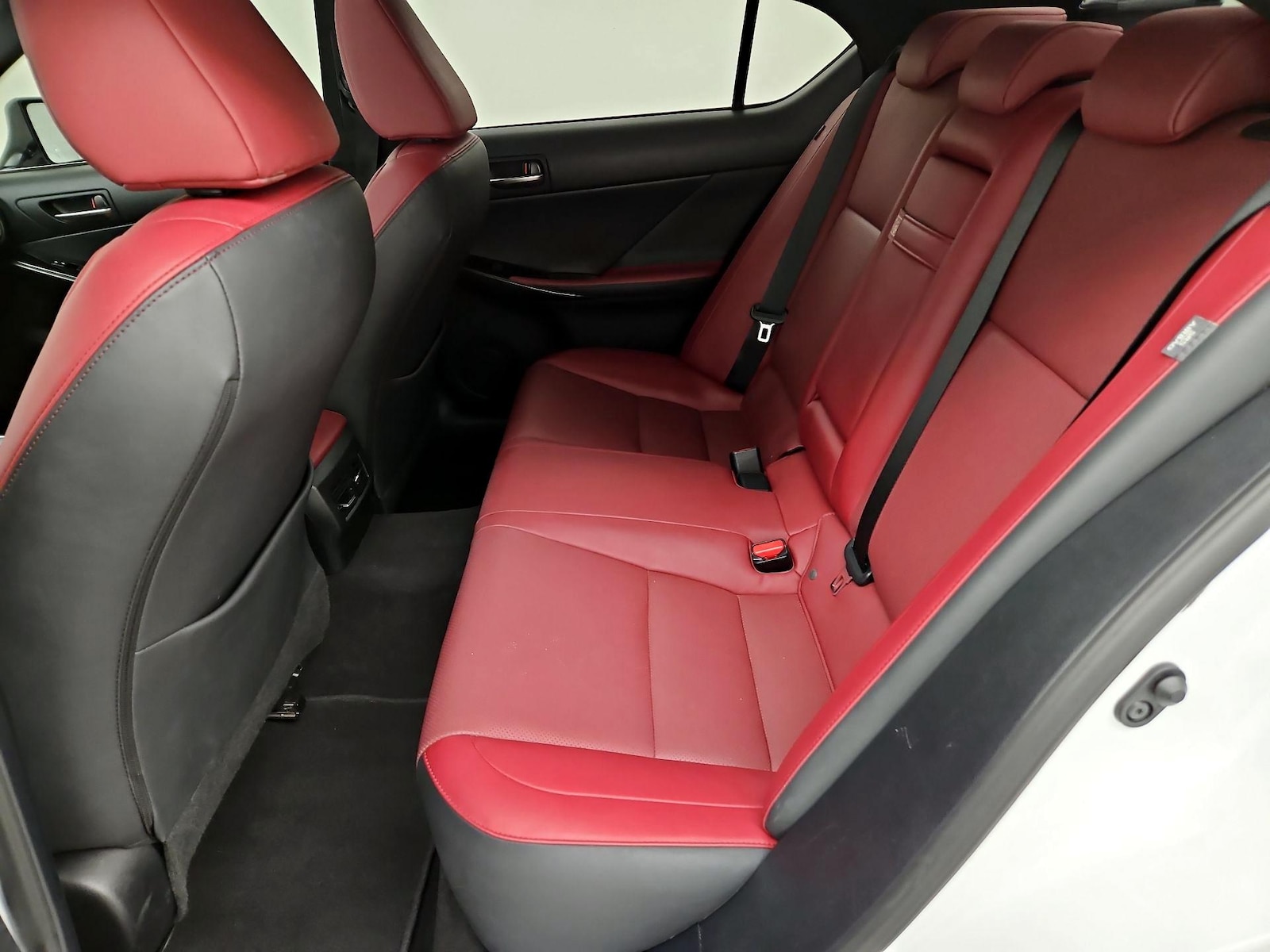 2024 Lexus IS 350 F SPORT - Photo 21
