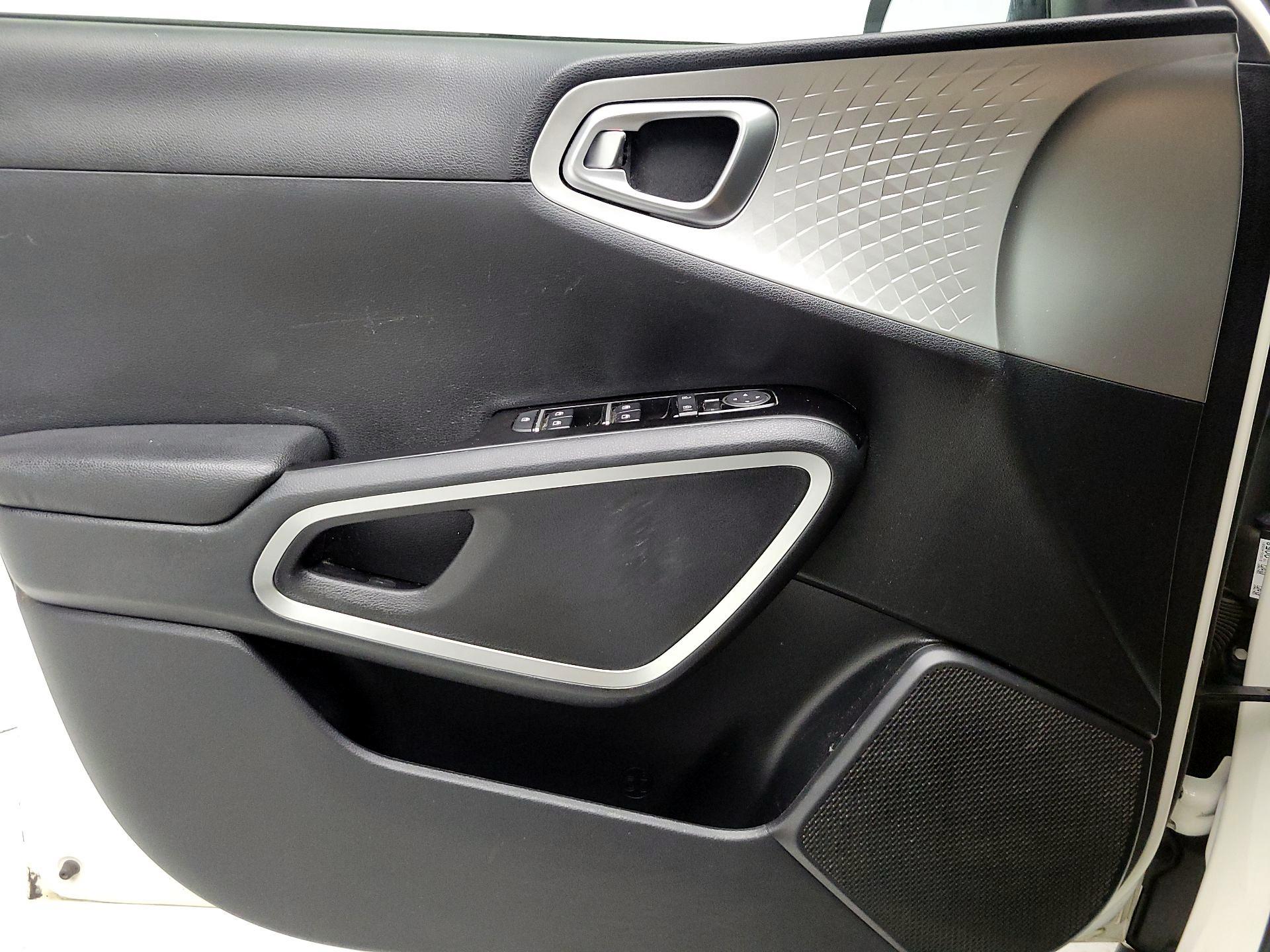 Thumbnail: 2022 Kia Soul - 12