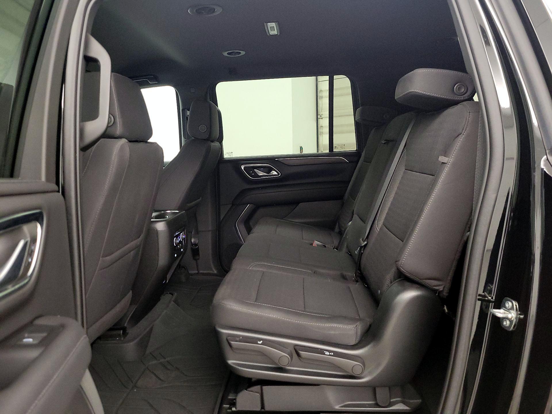 Thumbnail: 2023 Chevrolet Suburban - 19