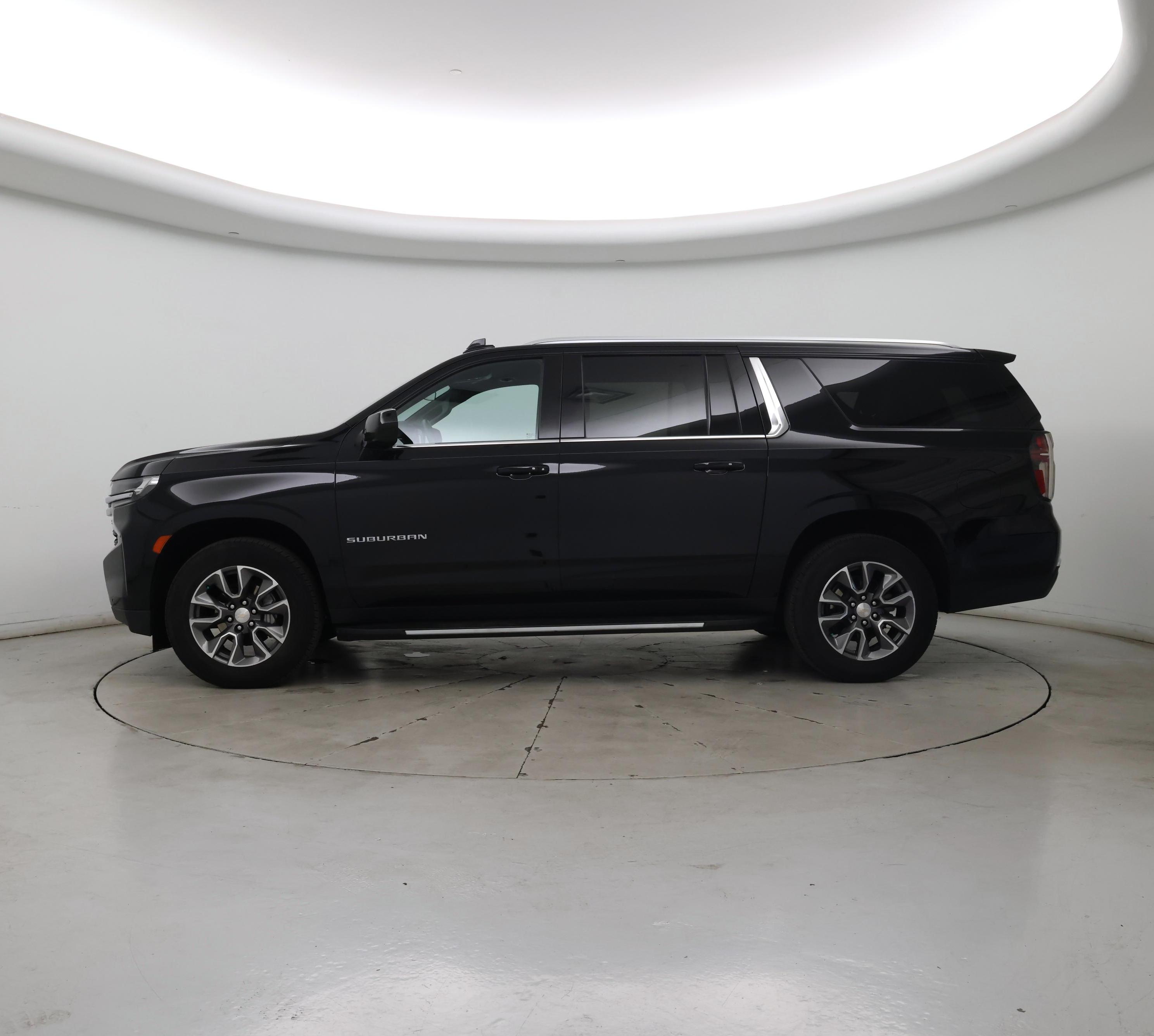 Thumbnail: 2023 Chevrolet Suburban - 3