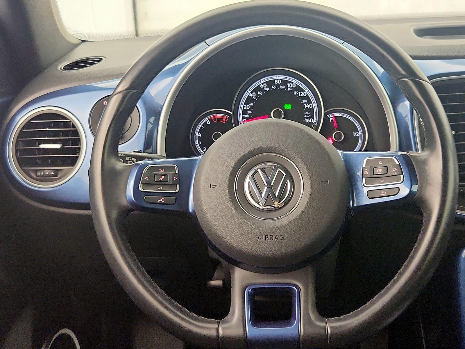 2018 Volkswagen Beetle SE - Photo 11