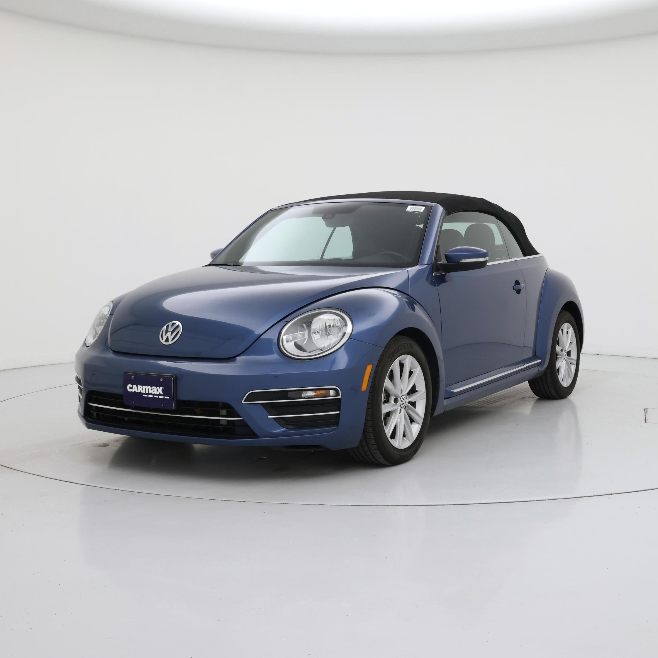 Thumbnail: 2018 Volkswagen Beetle - 4