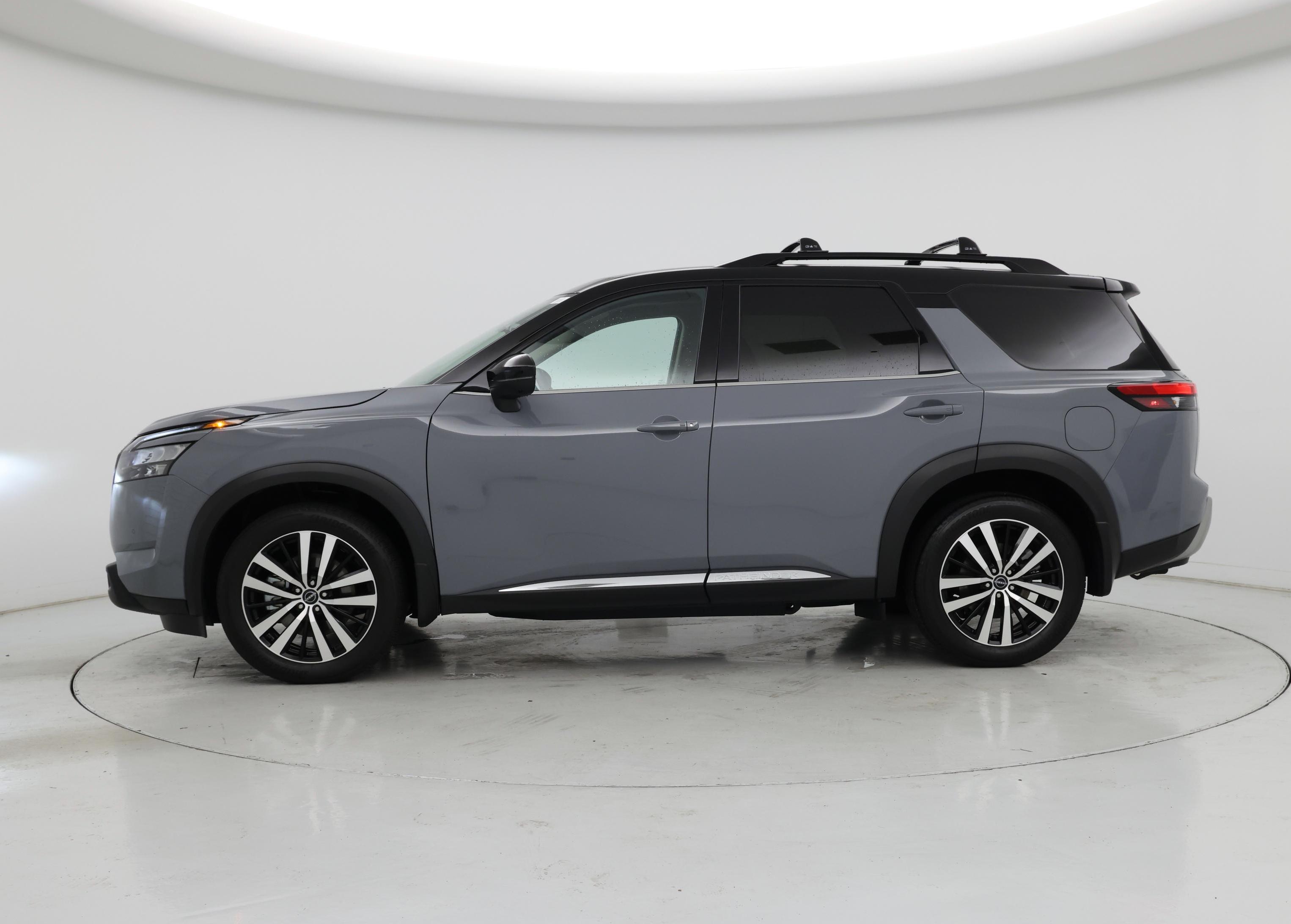 Thumbnail: 2025 Nissan Pathfinder - 3