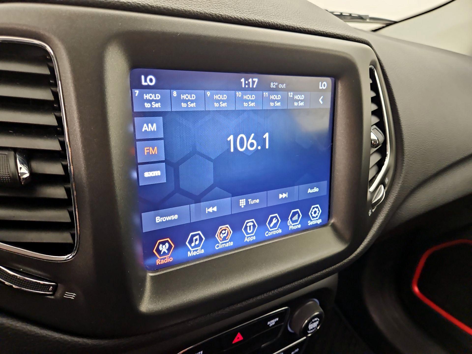 Thumbnail: 2018 Jeep Compass - 15