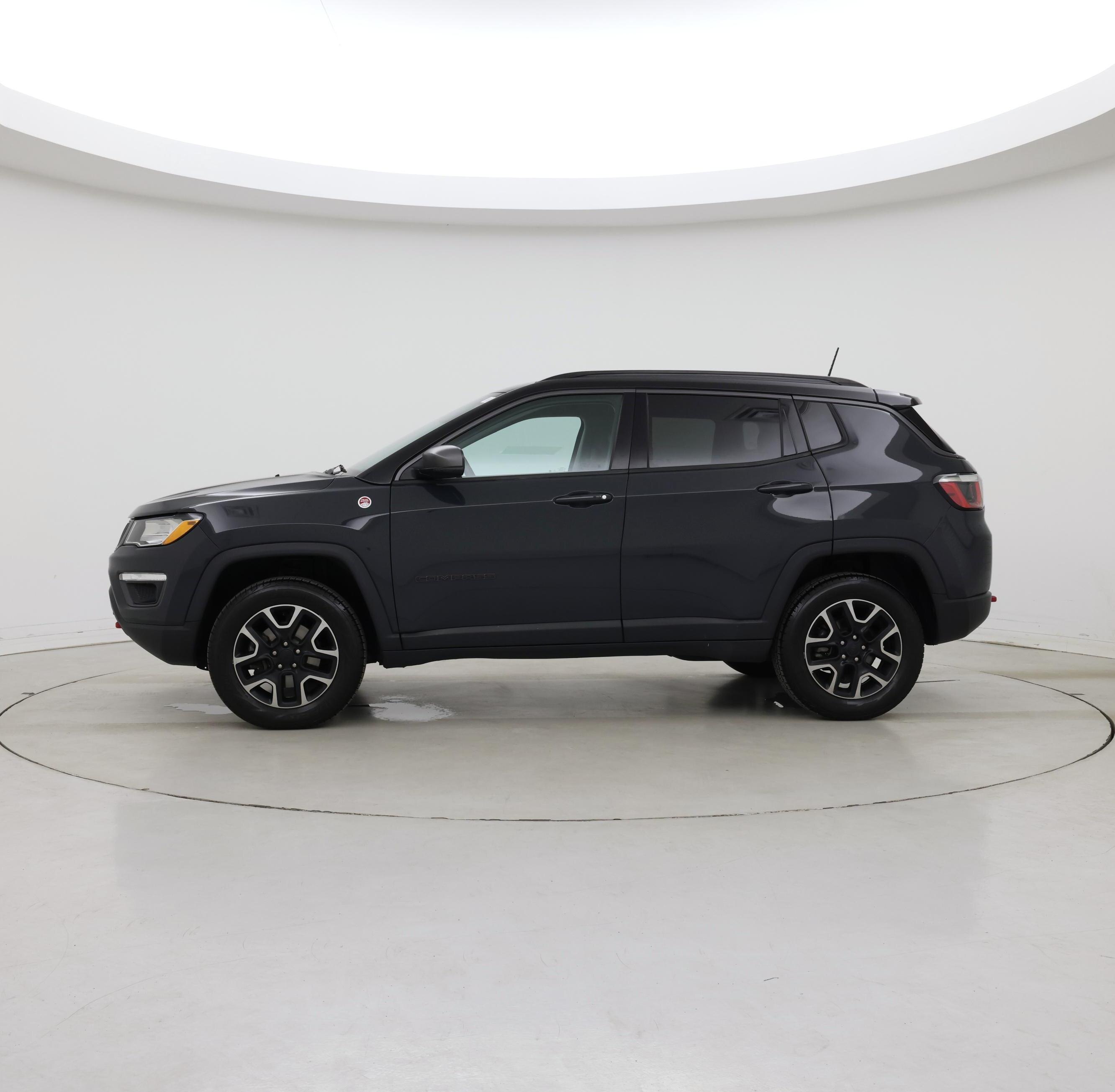 Thumbnail: 2018 Jeep Compass - 3