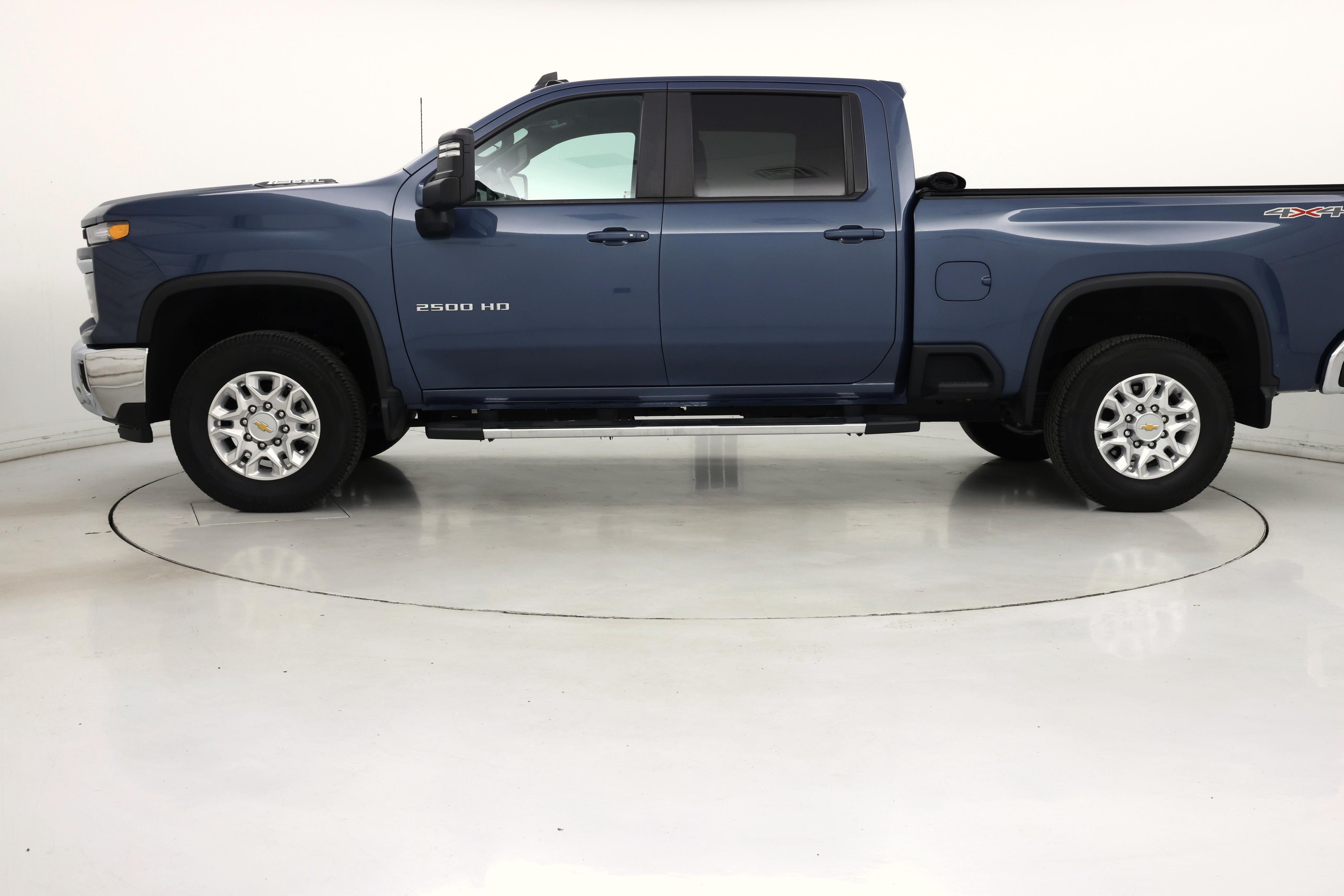 Thumbnail: 2024 Chevrolet Silverado 2500 - 3