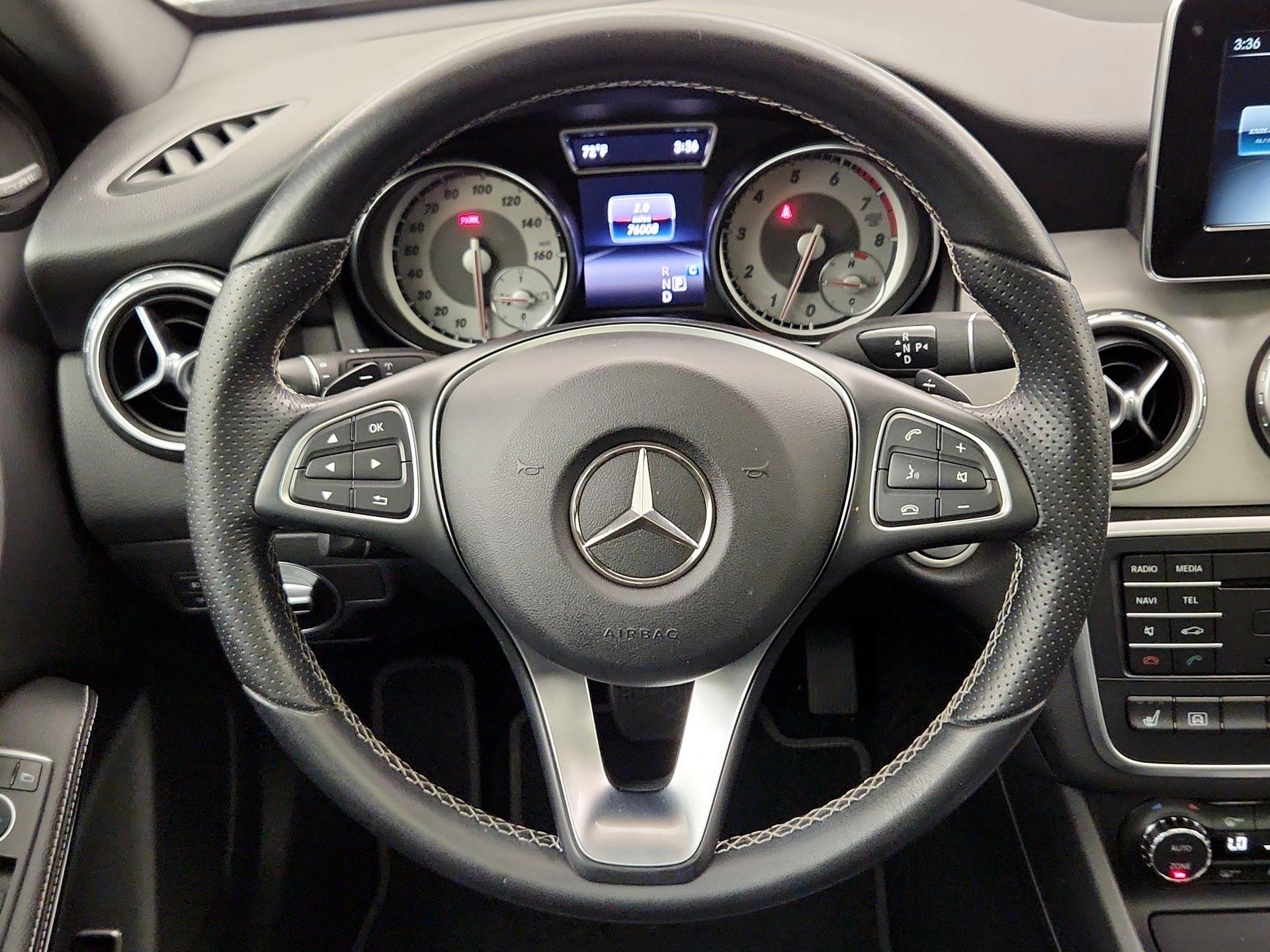 Thumbnail: 2017 Mercedes-Benz GLA - 10