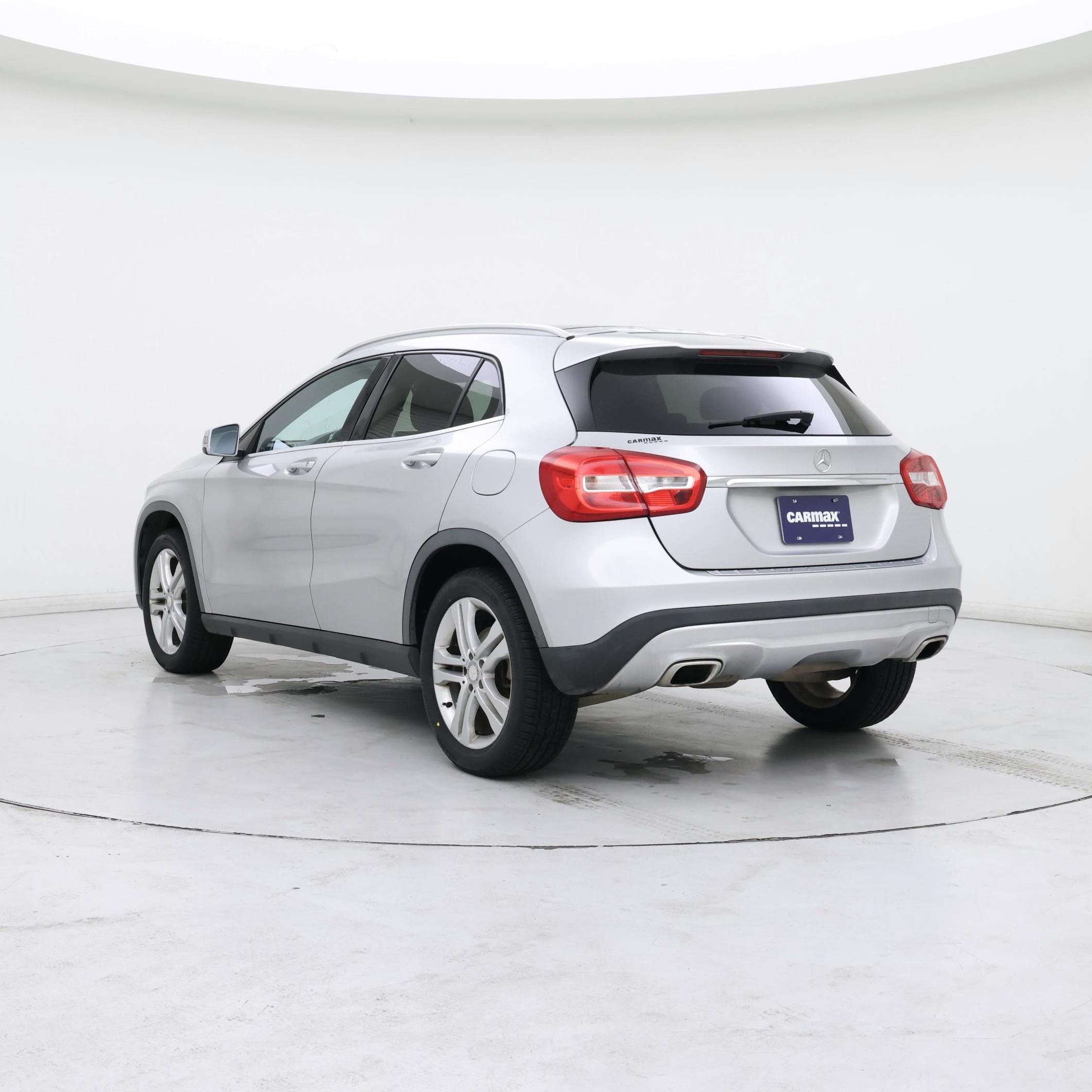 Thumbnail: 2017 Mercedes-Benz GLA - 2