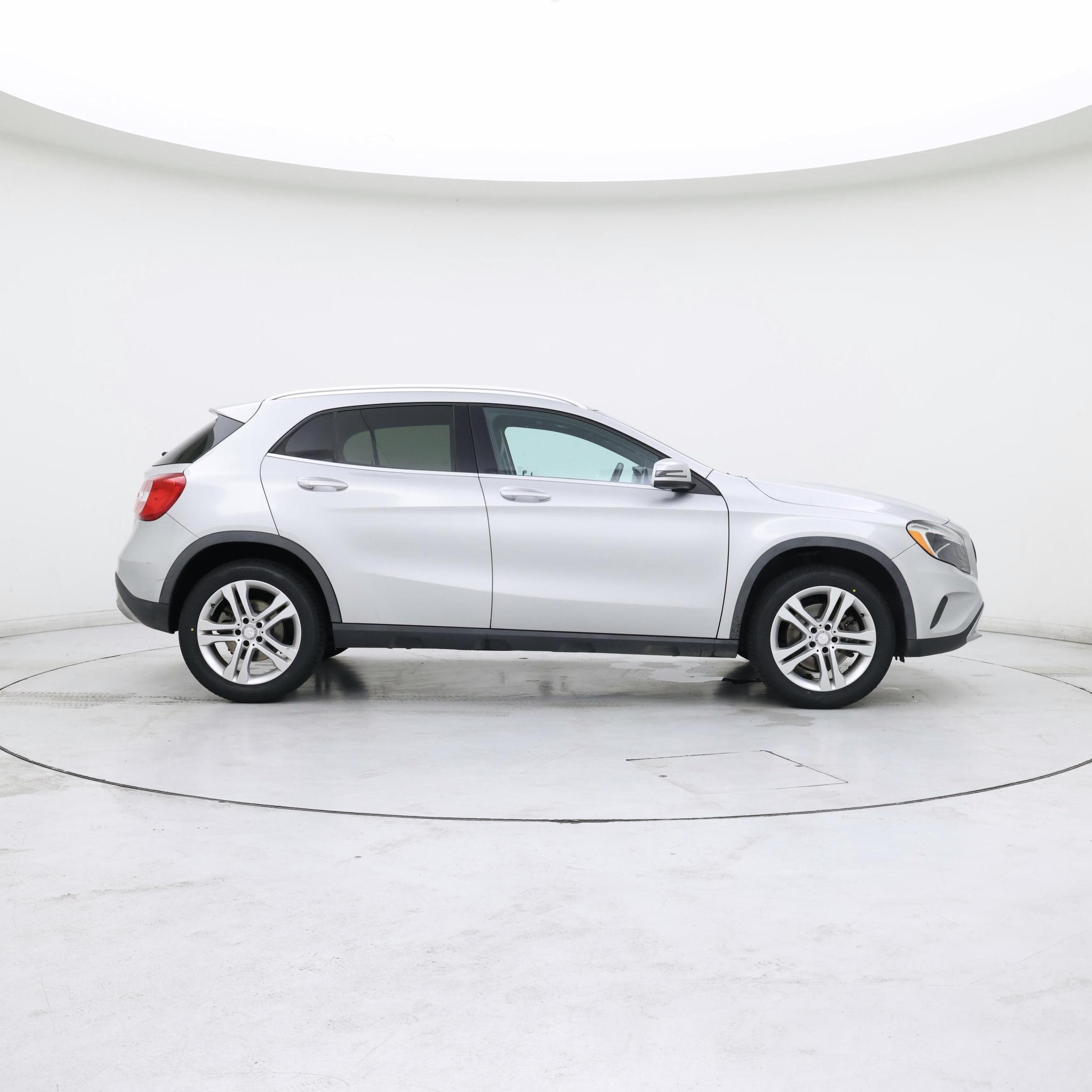 Thumbnail: 2017 Mercedes-Benz GLA - 7