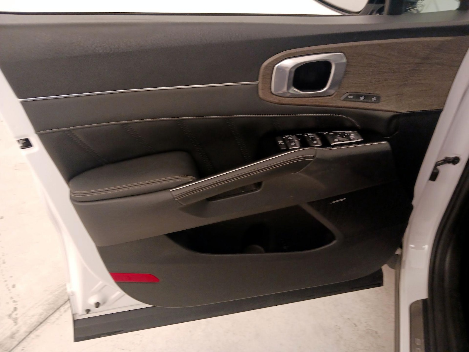 2023 Kia Sorento X-Line SX-P - Photo 13
