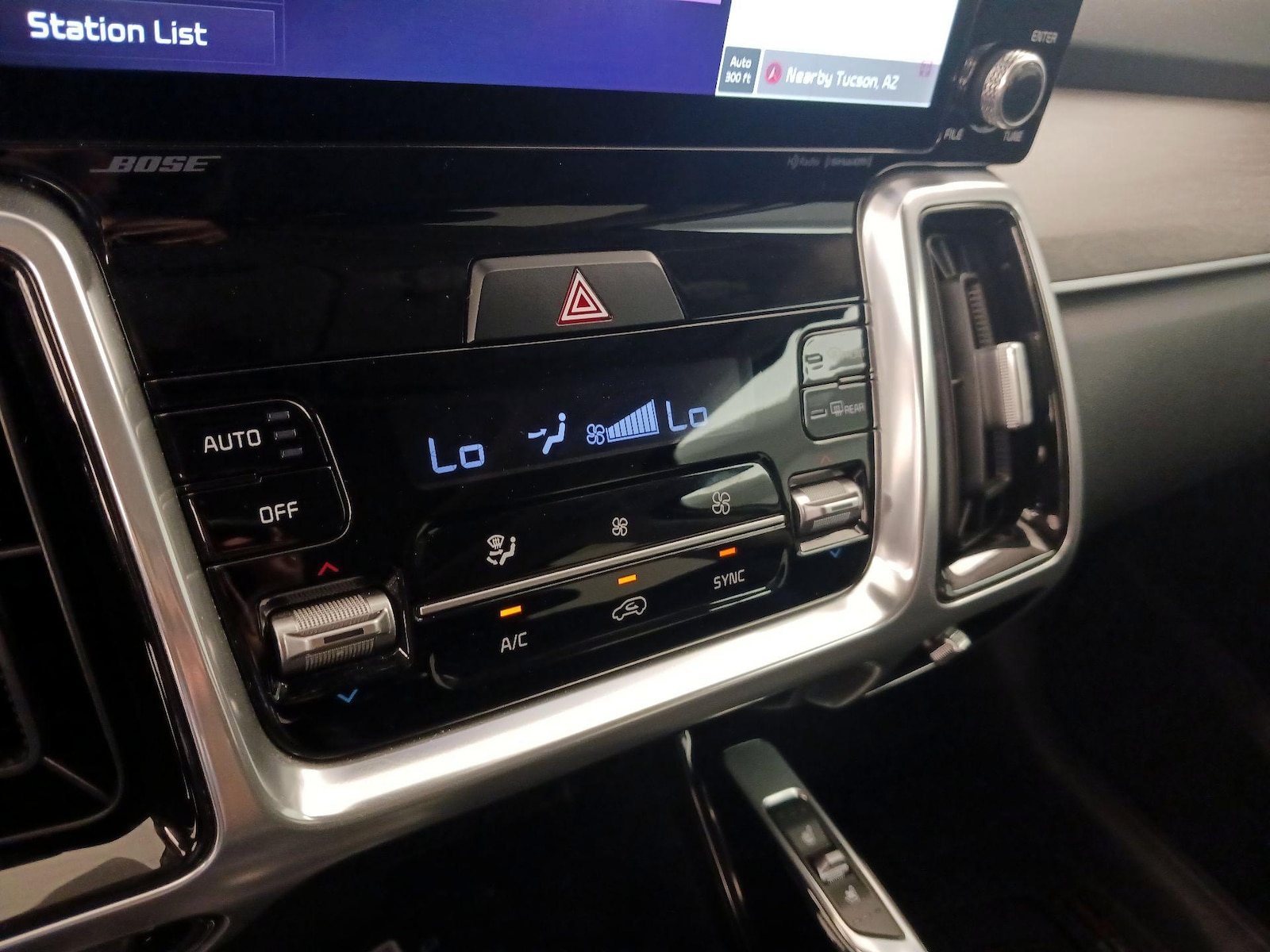 2023 Kia Sorento X-Line SX-P - Photo 18